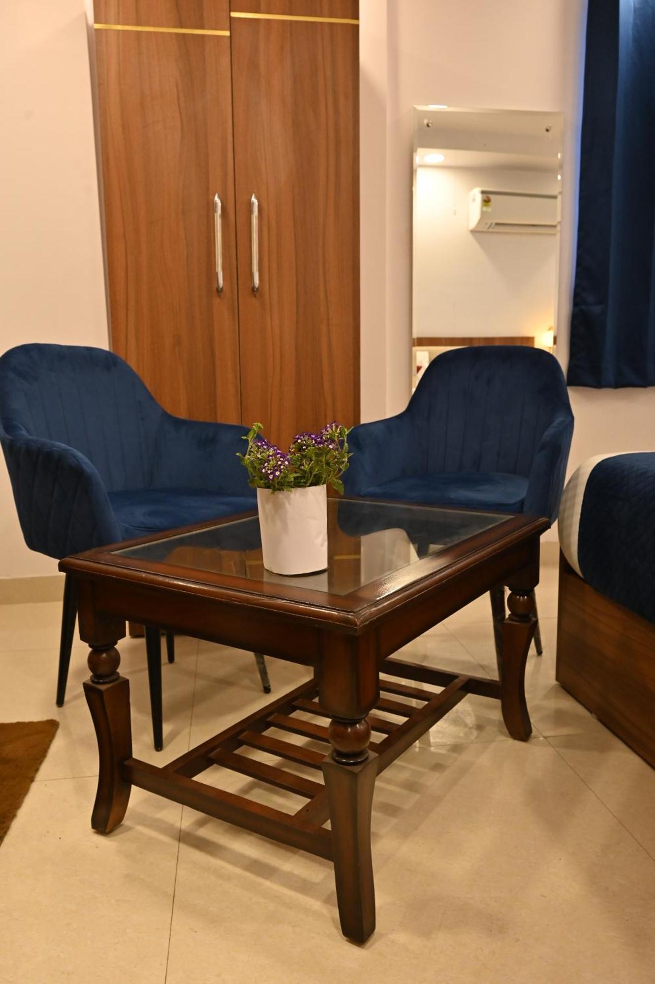 Down Town Paschim Vihar Hotel Delhi (National Capital Territory of India)