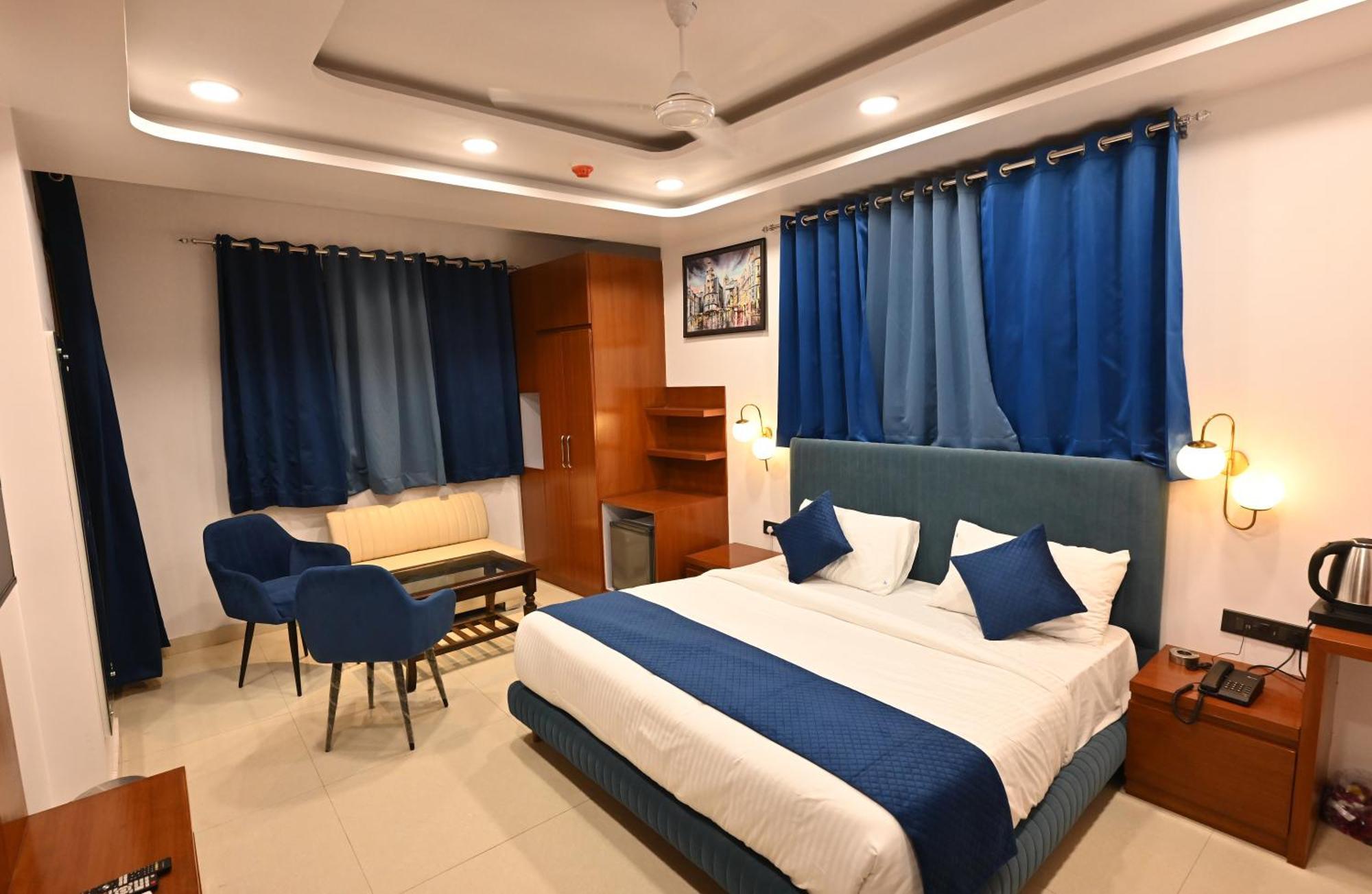 Hotel Down Town Paschim Vihar 3*