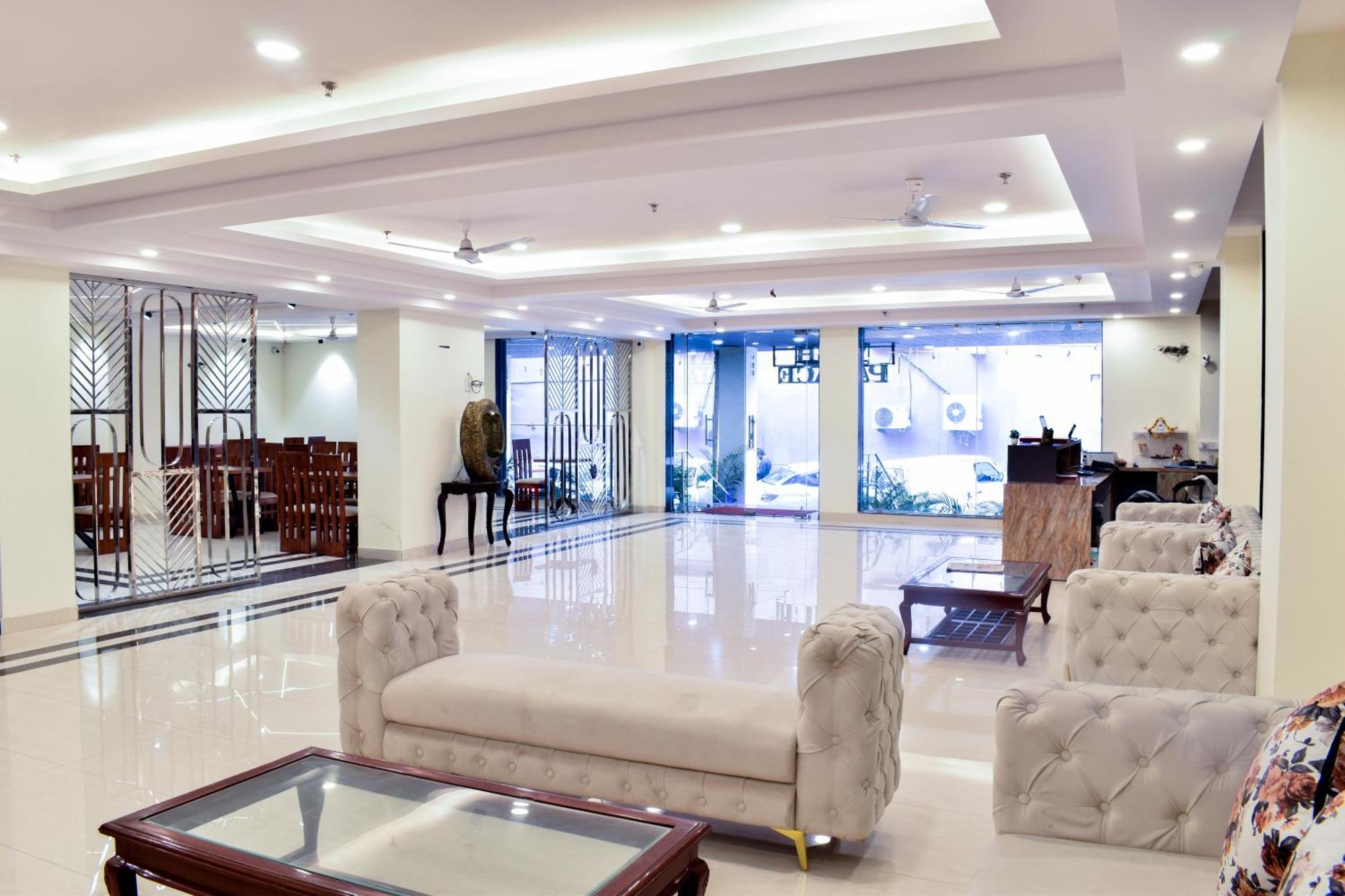 Yash Palace 3*