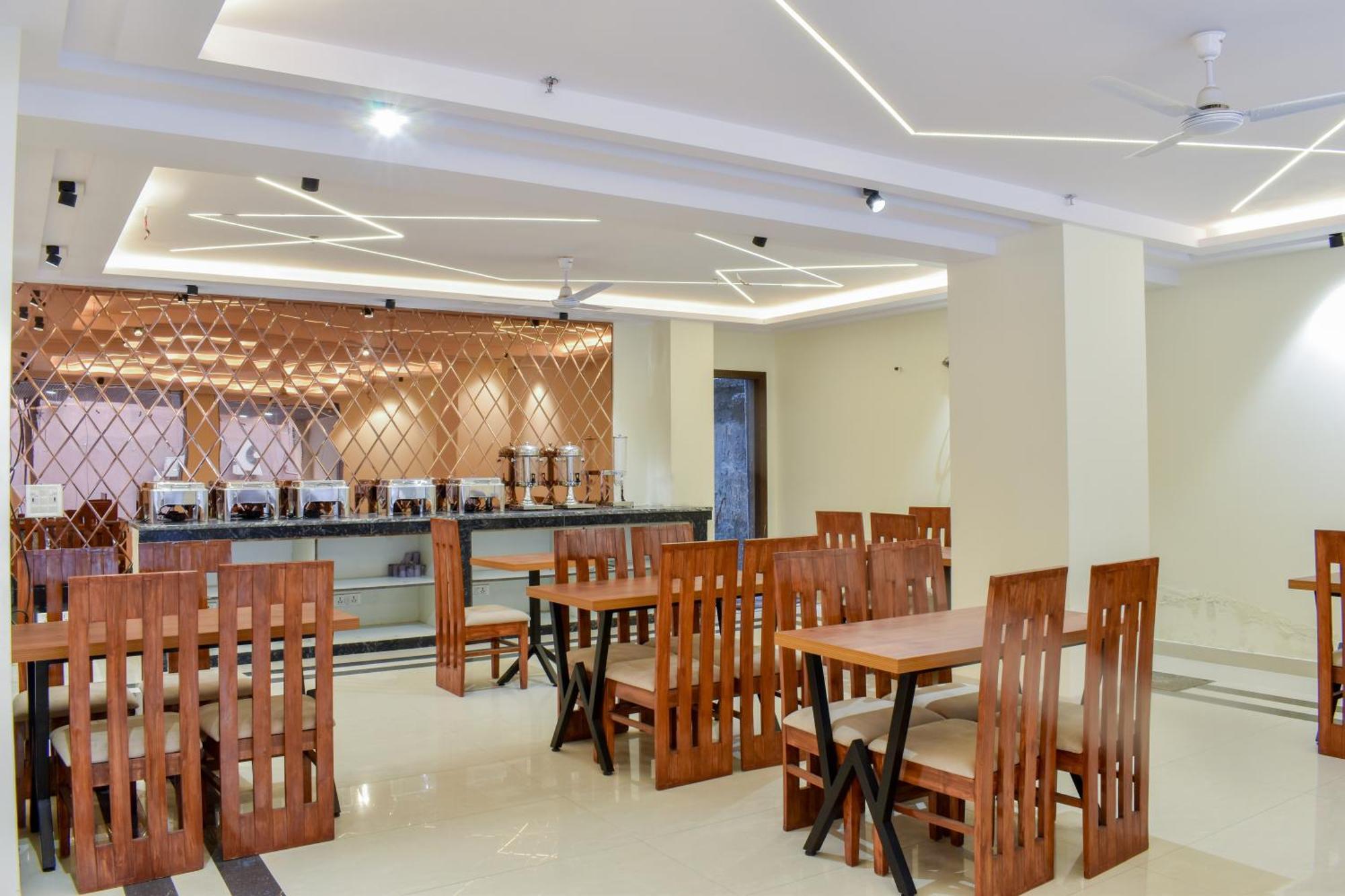 Hotel Yash Palace 3*