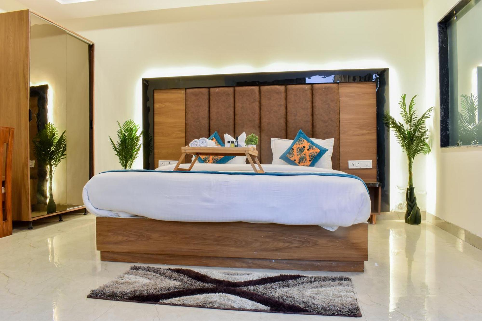 Yash Palace Hotel New Delhi