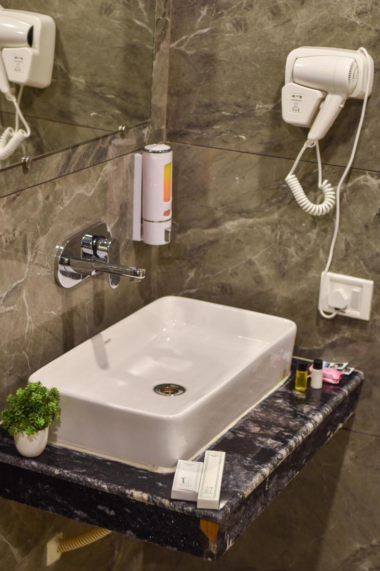 Hotel Yash Palace New Delhi
