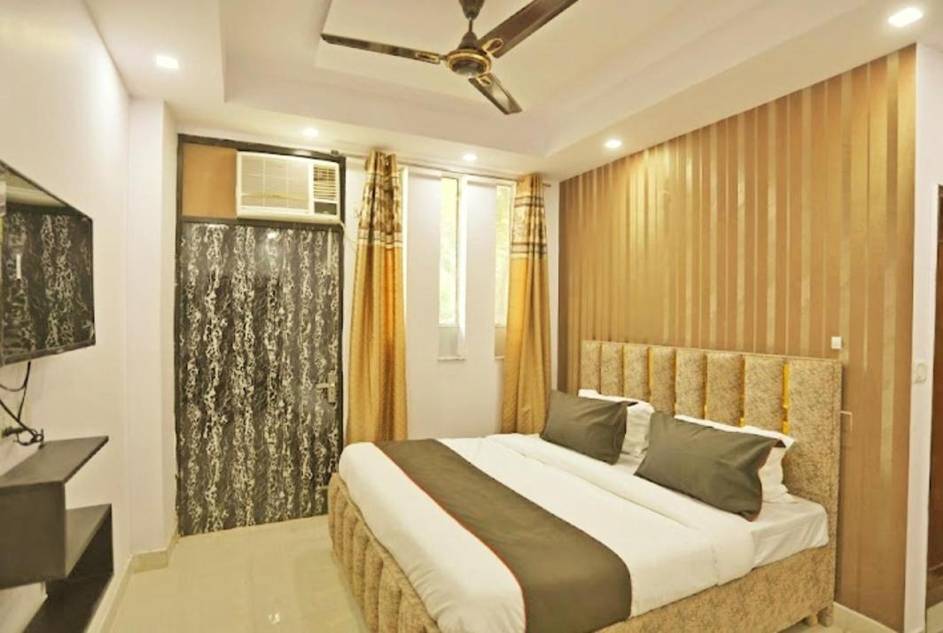 Stay' Couple Friendly Hotel New Delhi