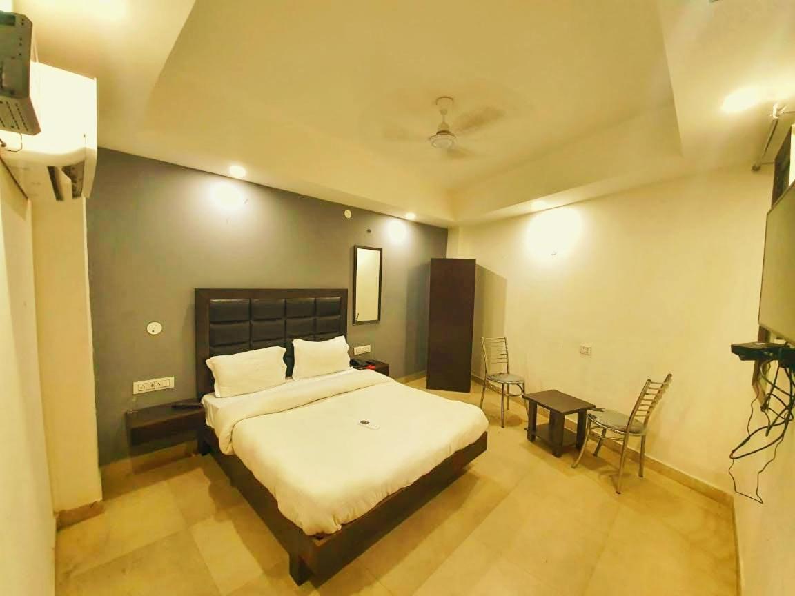 Hotel Stay' Couple Friendly New Delhi
