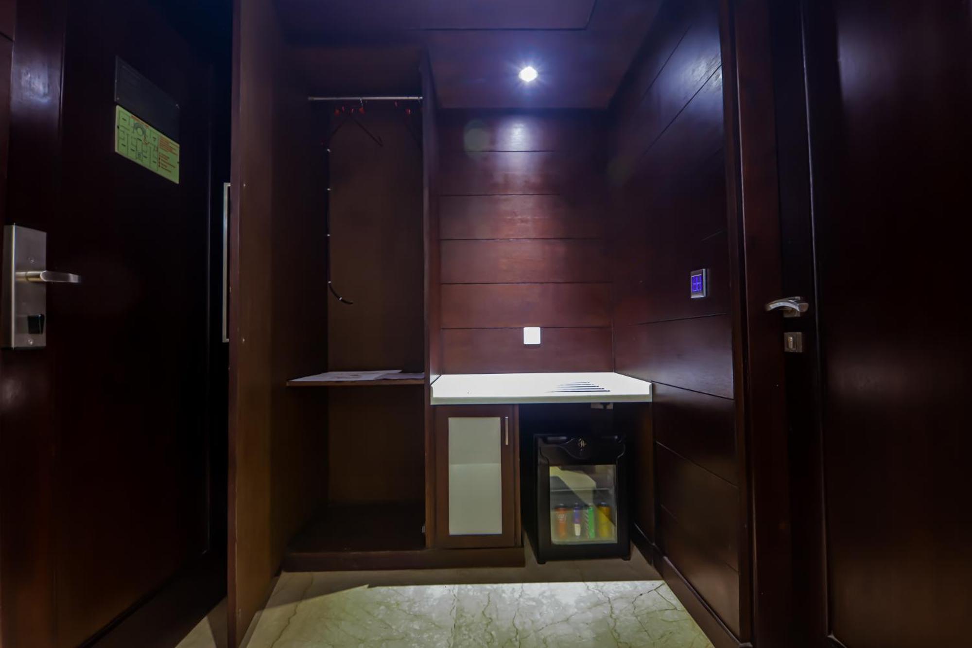 Godwin Deluxe -free Airport Pickup -traveller's Choice Award Winner 2025 Hotel