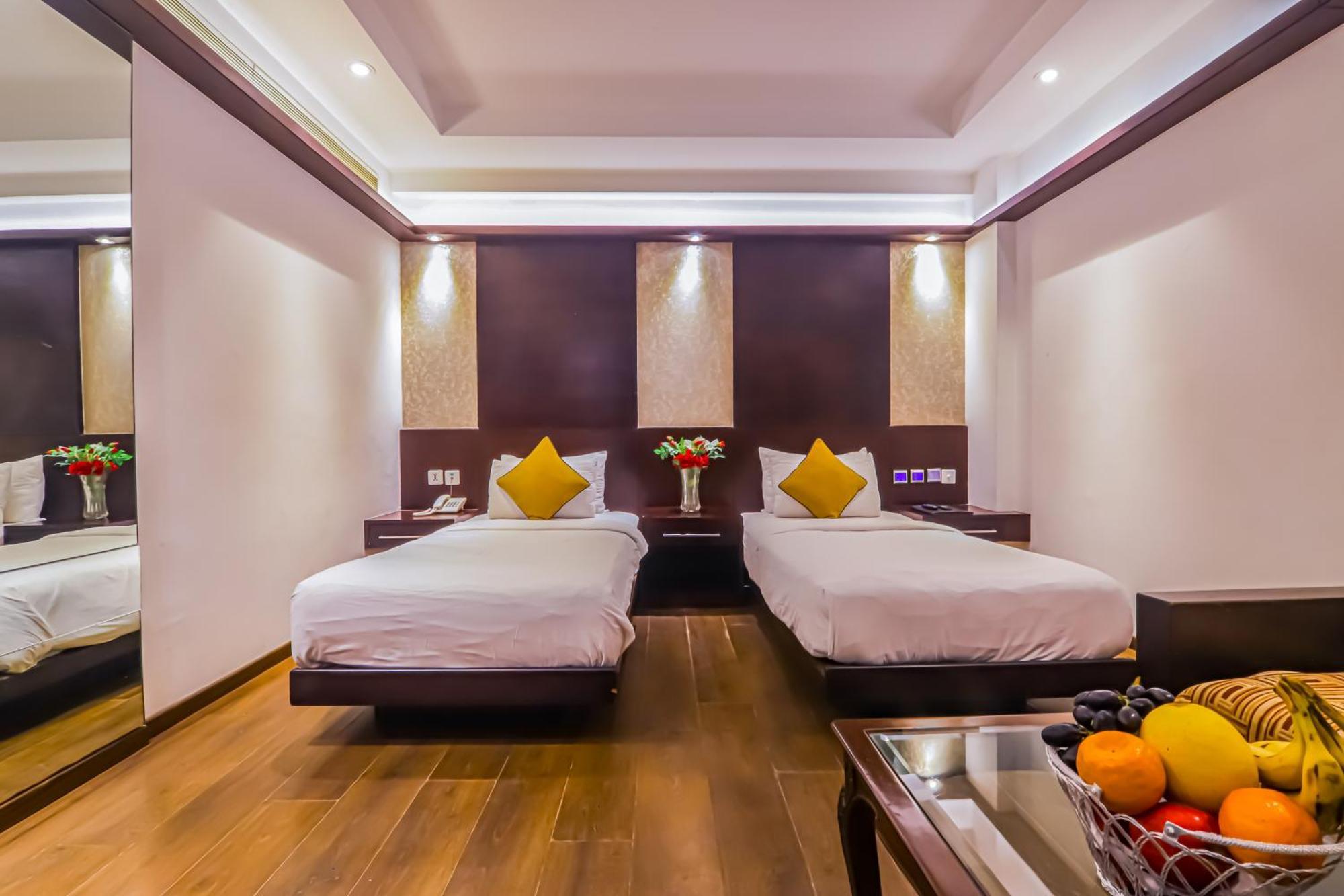 Godwin Deluxe -free Airport Pickup -traveller's Choice Award Winner 2025 Hotel New Delhi