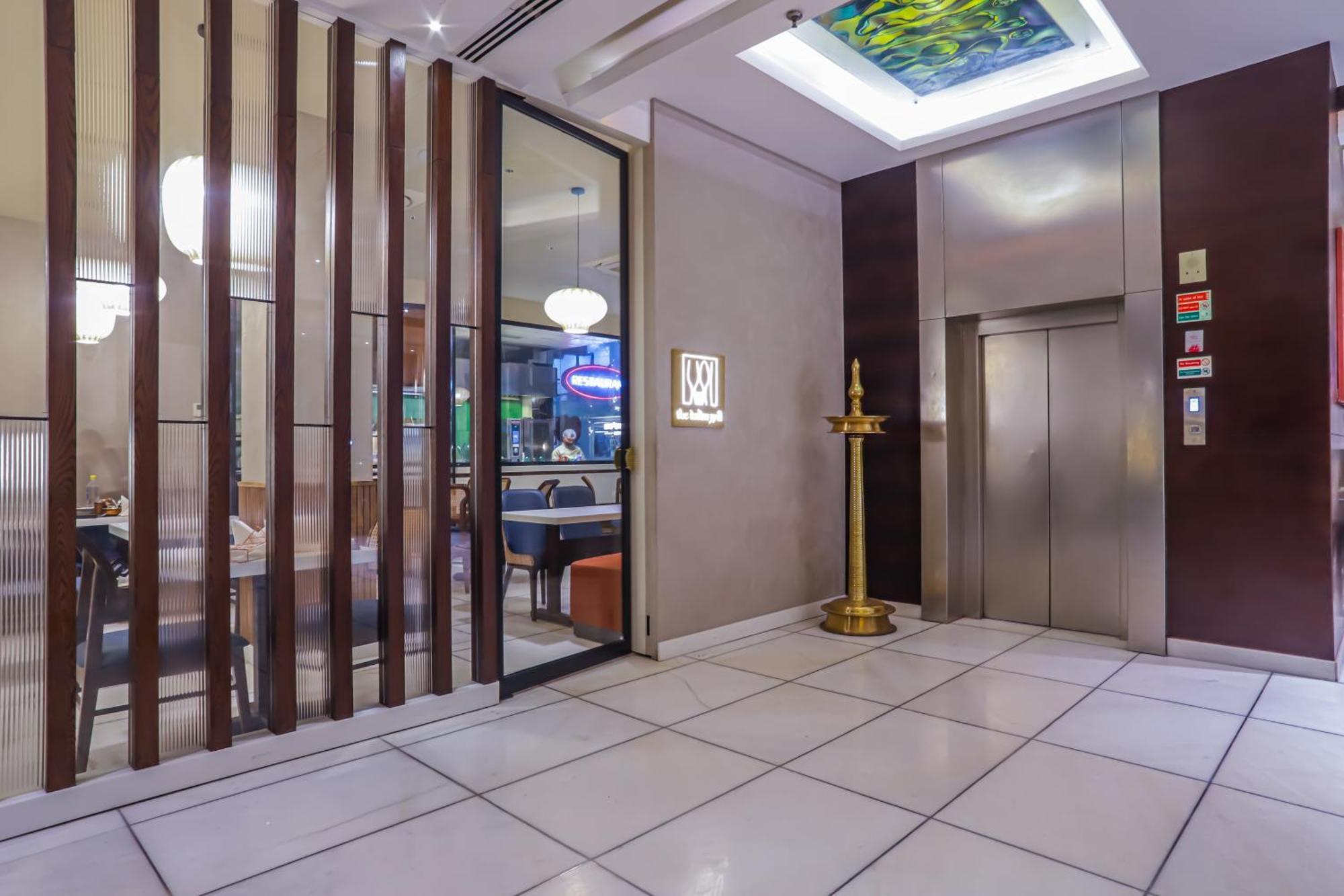 Hotel Godwin Deluxe -free Airport Pickup -traveller's Choice Award Winner 2025 New Delhi