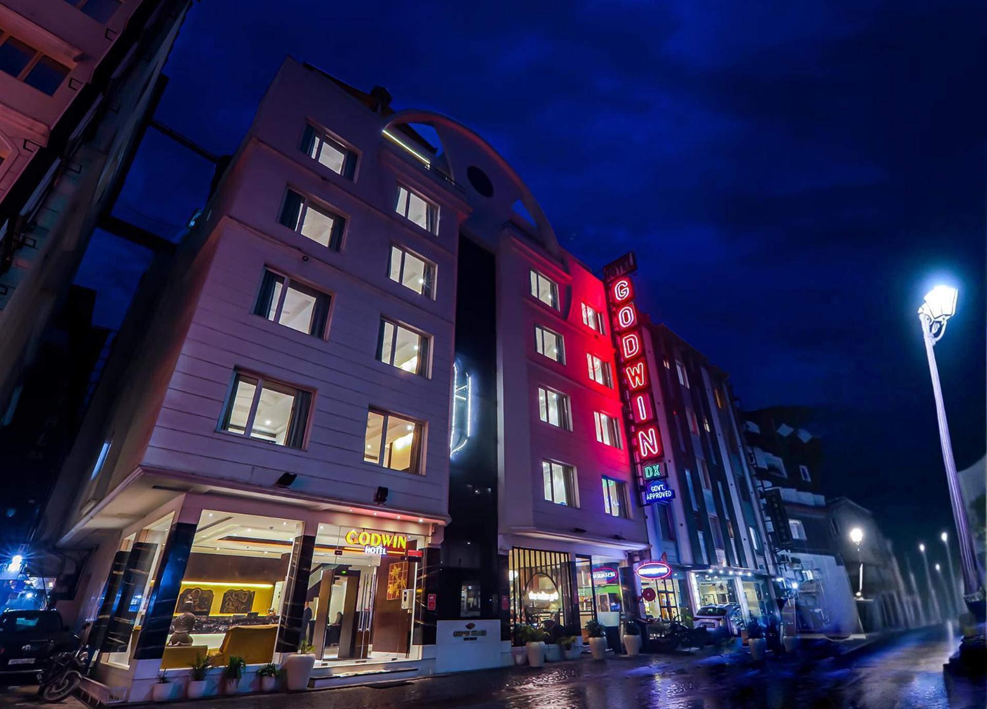 Godwin Deluxe -free Airport Pickup -traveller's Choice Award Winner 2025 Hotel 4*