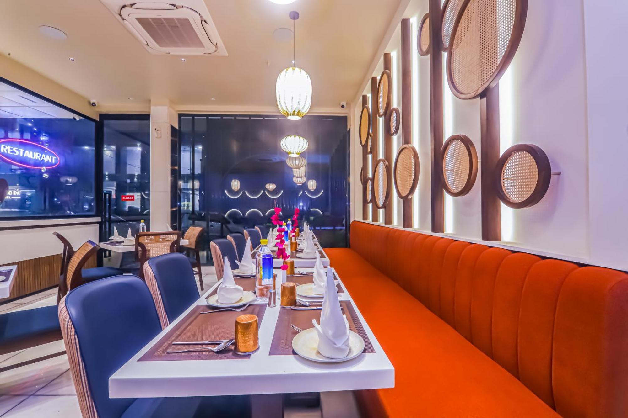 Hotel Godwin Deluxe -free Airport Pickup -traveller's Choice Award Winner 2025 4*