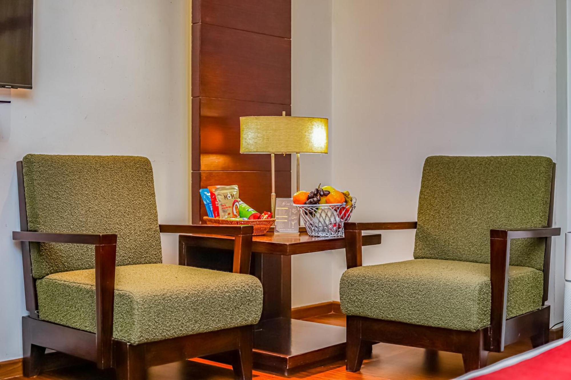 Godwin Deluxe -free Airport Pickup -traveller's Choice Award Winner 2025 4* New Delhi