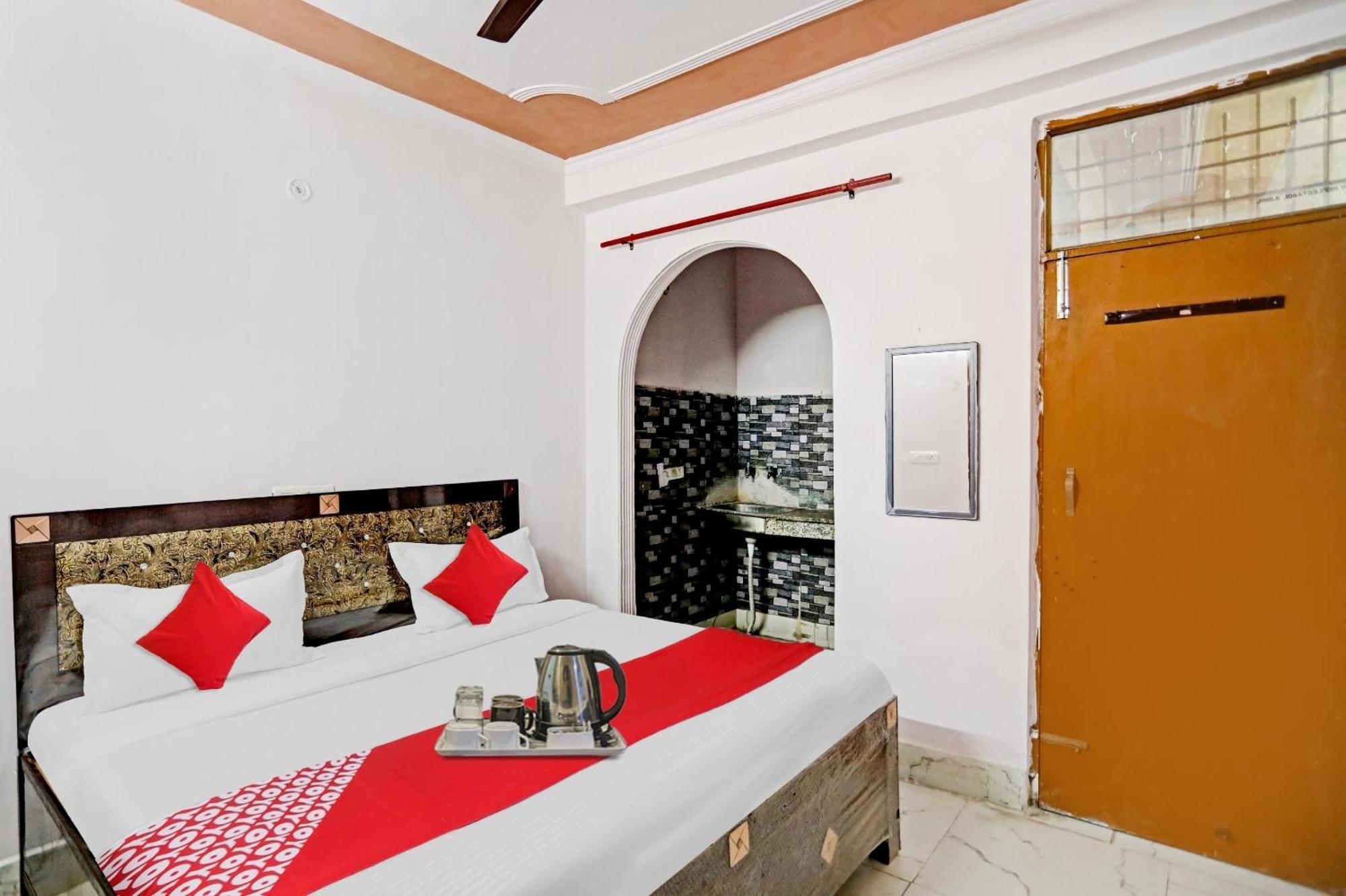 Hotel O Royal