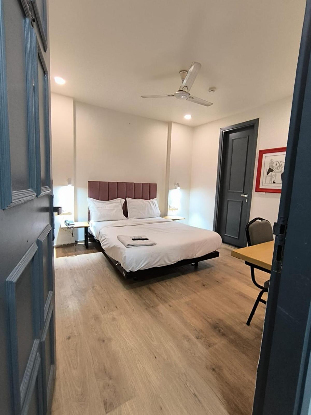 7 Star Paschim Vihar Couple Friendly Delhi (National Capital Territory of India)