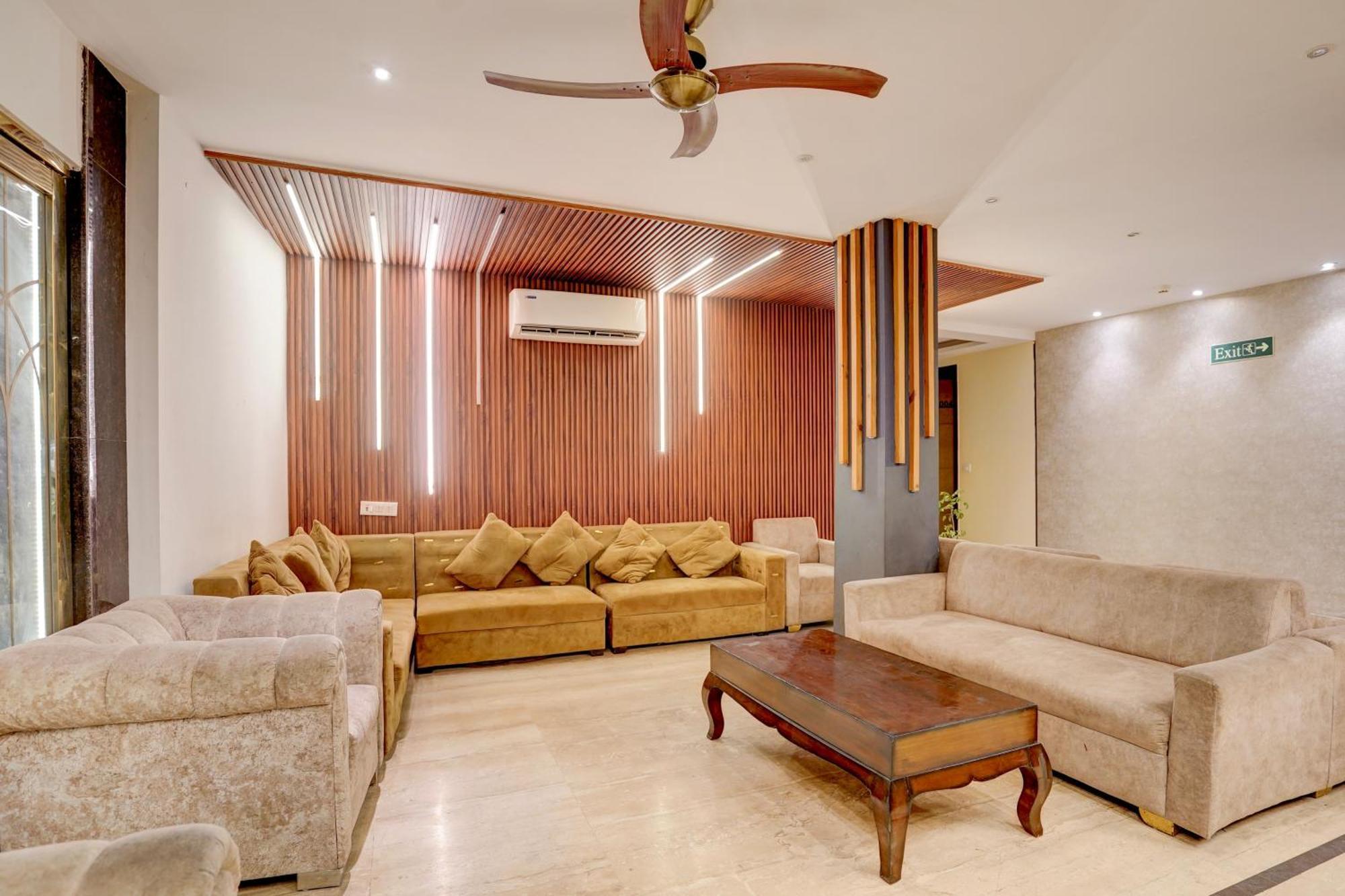 Townhouse Airport Road Delhi Hotel 4*