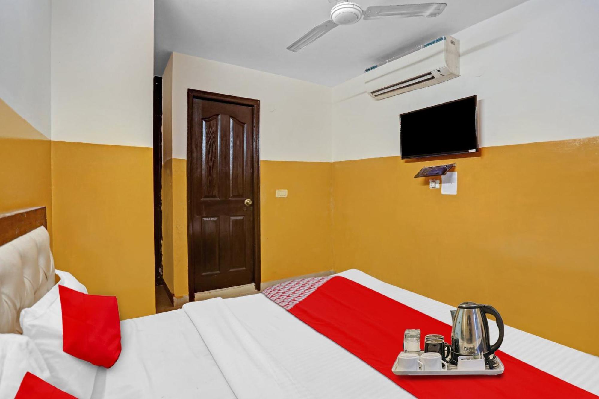 O Ss Paradise Hotel 4*