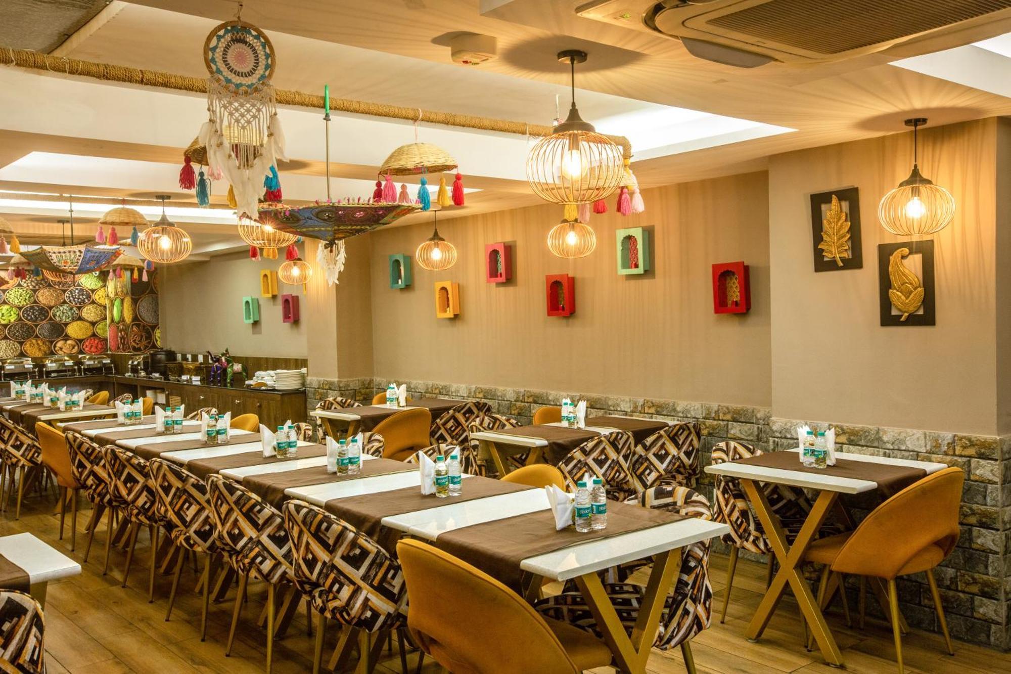 Hotel Suryaa Palace By East End Delhi Airport Hotel 4*