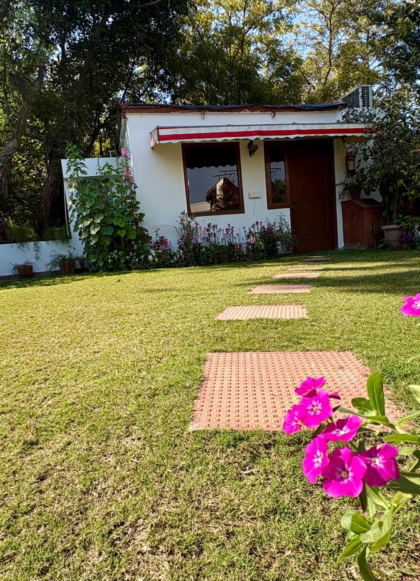 The Stay Inn New Delhi Bed & Breakfast 3*