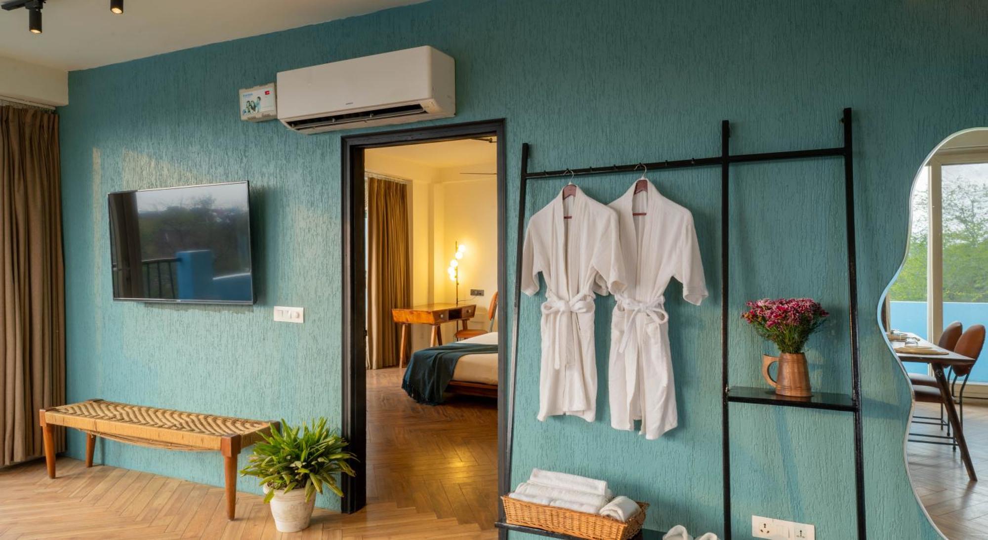 Minimalist Poshtel & Hotel New Delhi
