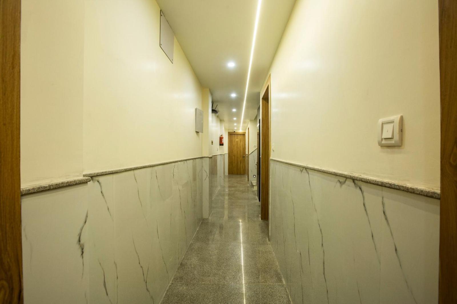 Hotel Luxe Manor Near Delhi Airport New Delhi