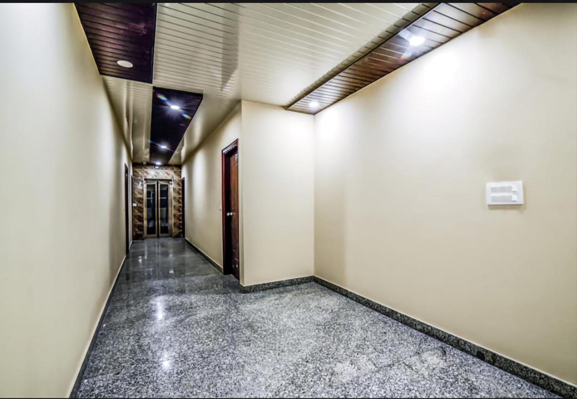 Airport Starry Twilight Hotel New Delhi