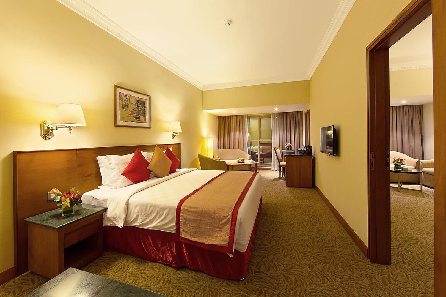 Luxe Manor Near Delhi Airport 3* New Delhi