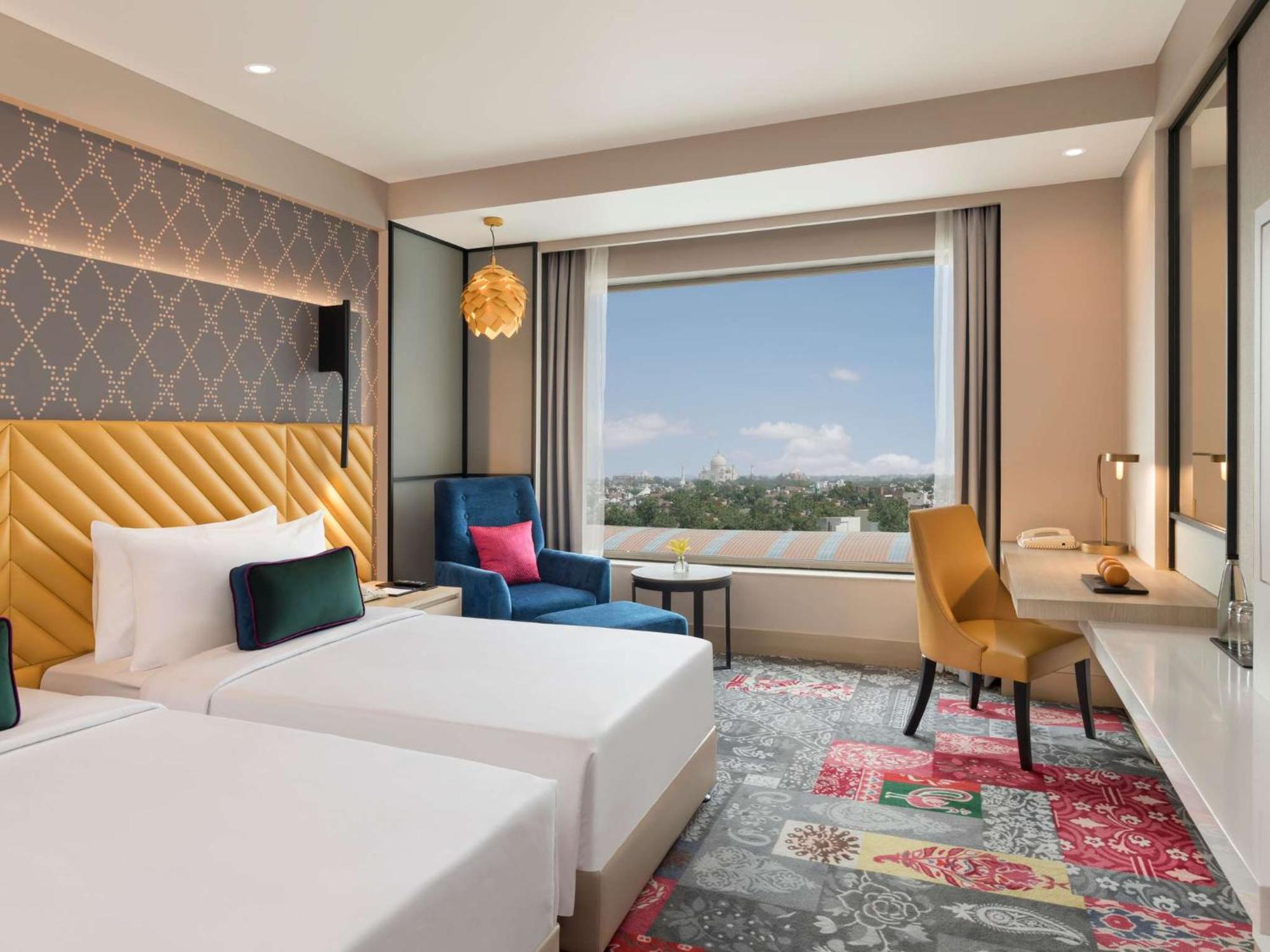 Hotel Olive Near Delhi Airport 4*