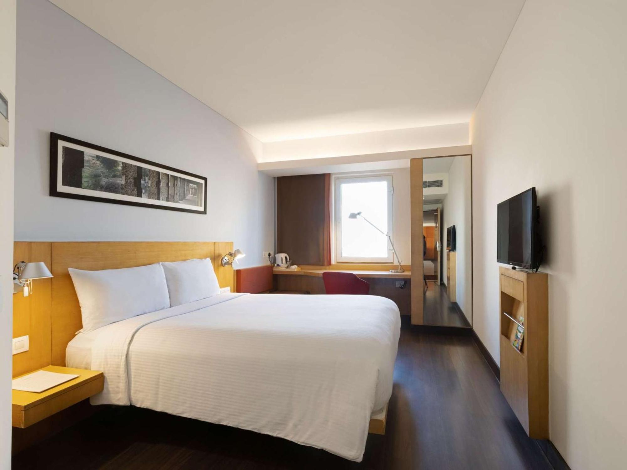 Olive Near Delhi Airport 4* New Delhi