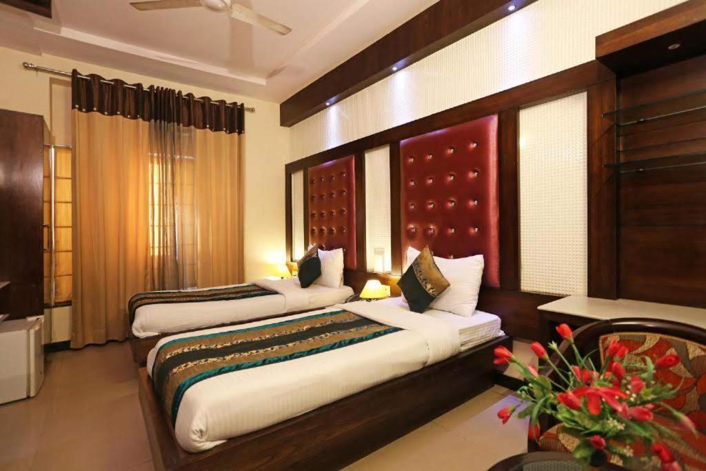 Hanuwant Place - 3 Minutes By Walk Aerocity Metro Station 3*