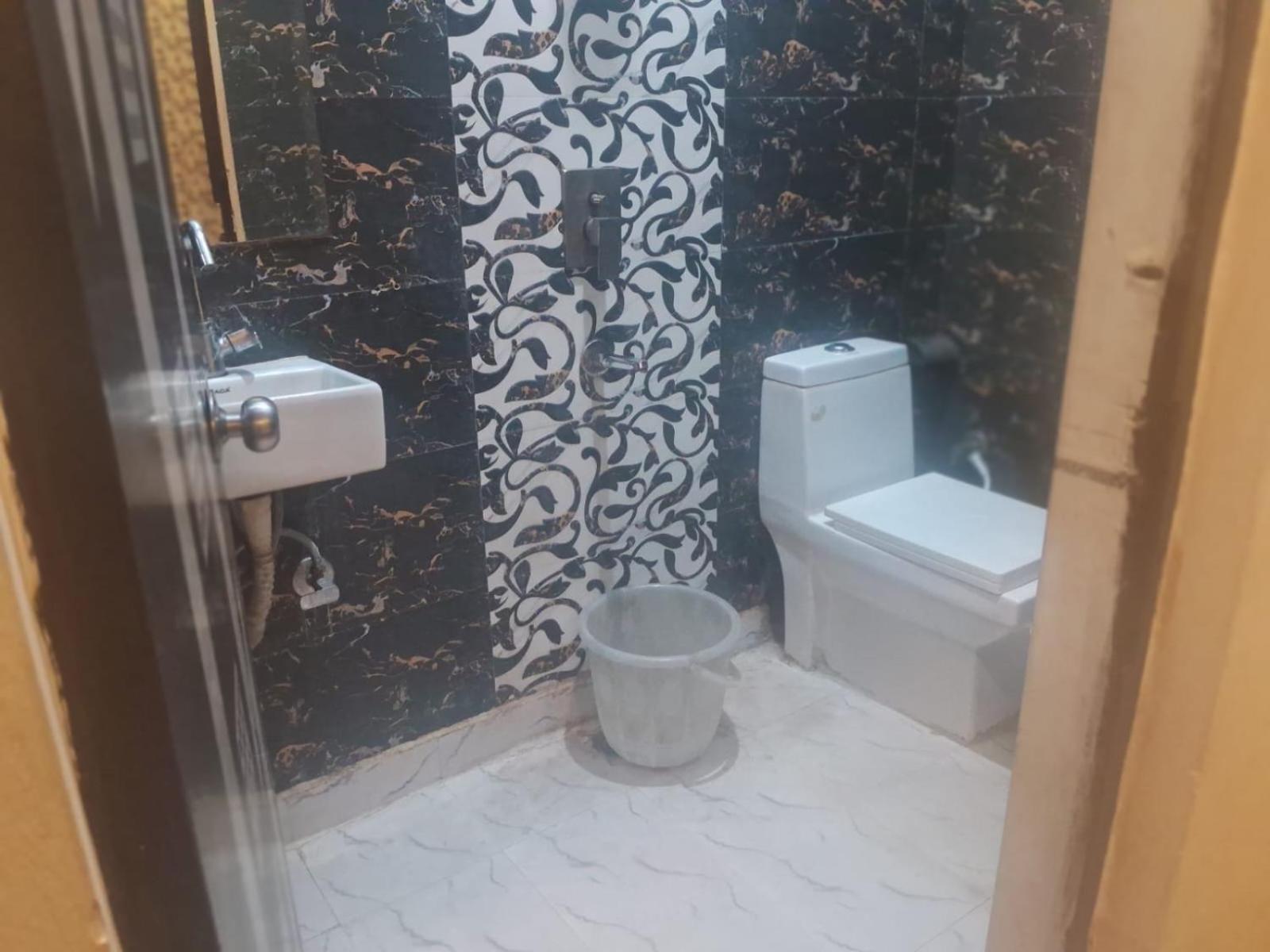 Infinity Grand Near Delhi Airport 4*