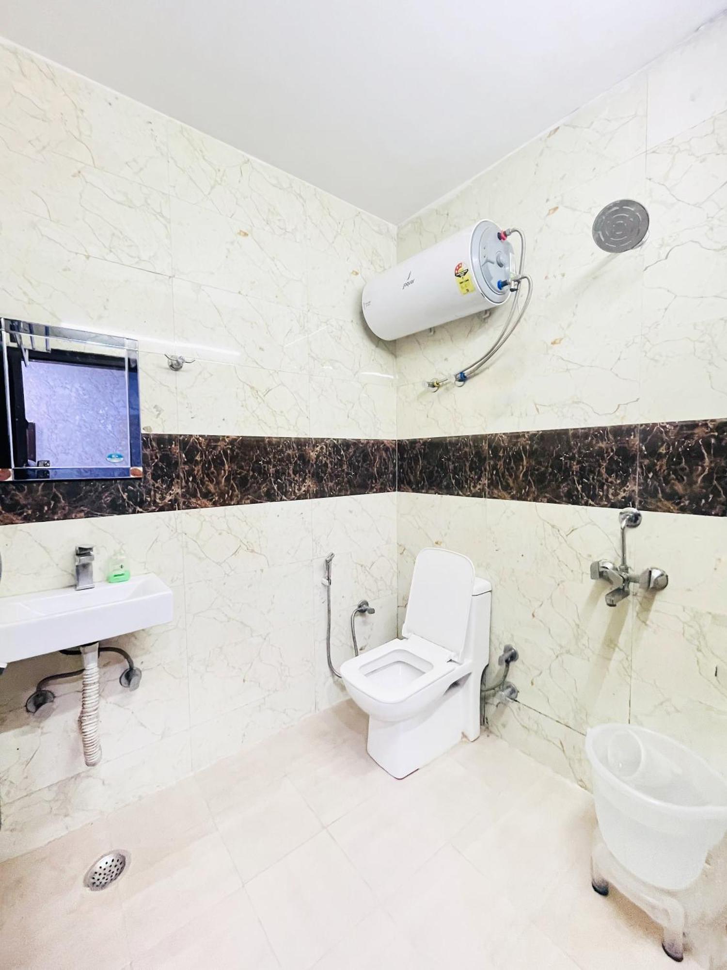 Tom & Jerry - 10 Mins From Nizamuddin Railway Station Hotel New Delhi