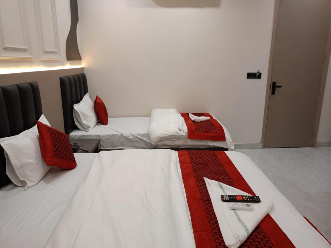 Hotel C & G At Connaught Palace New Delhi
