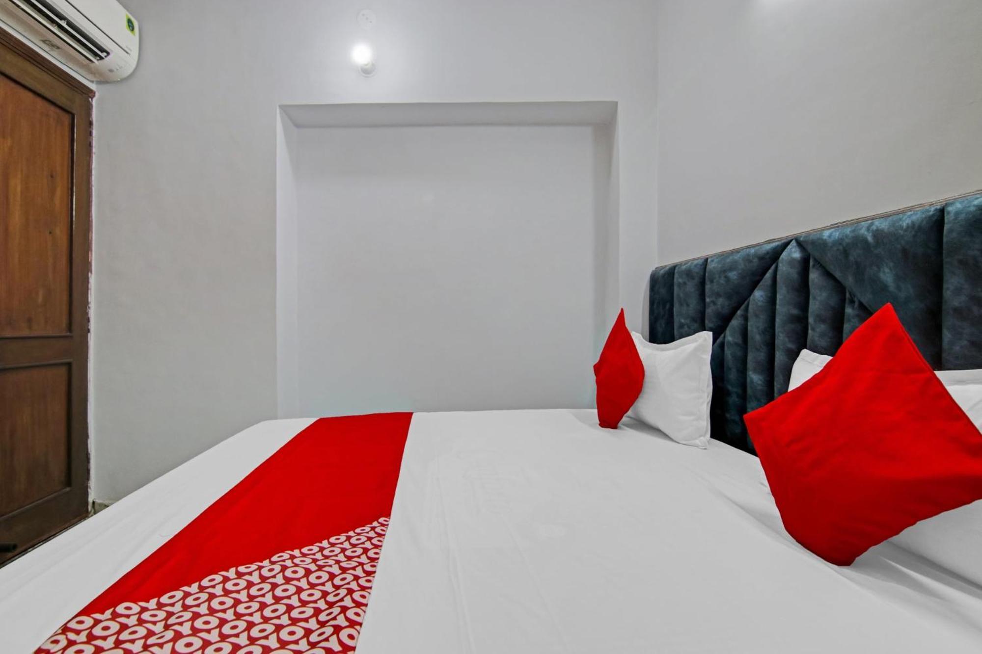 O Com-fort 3* New Delhi