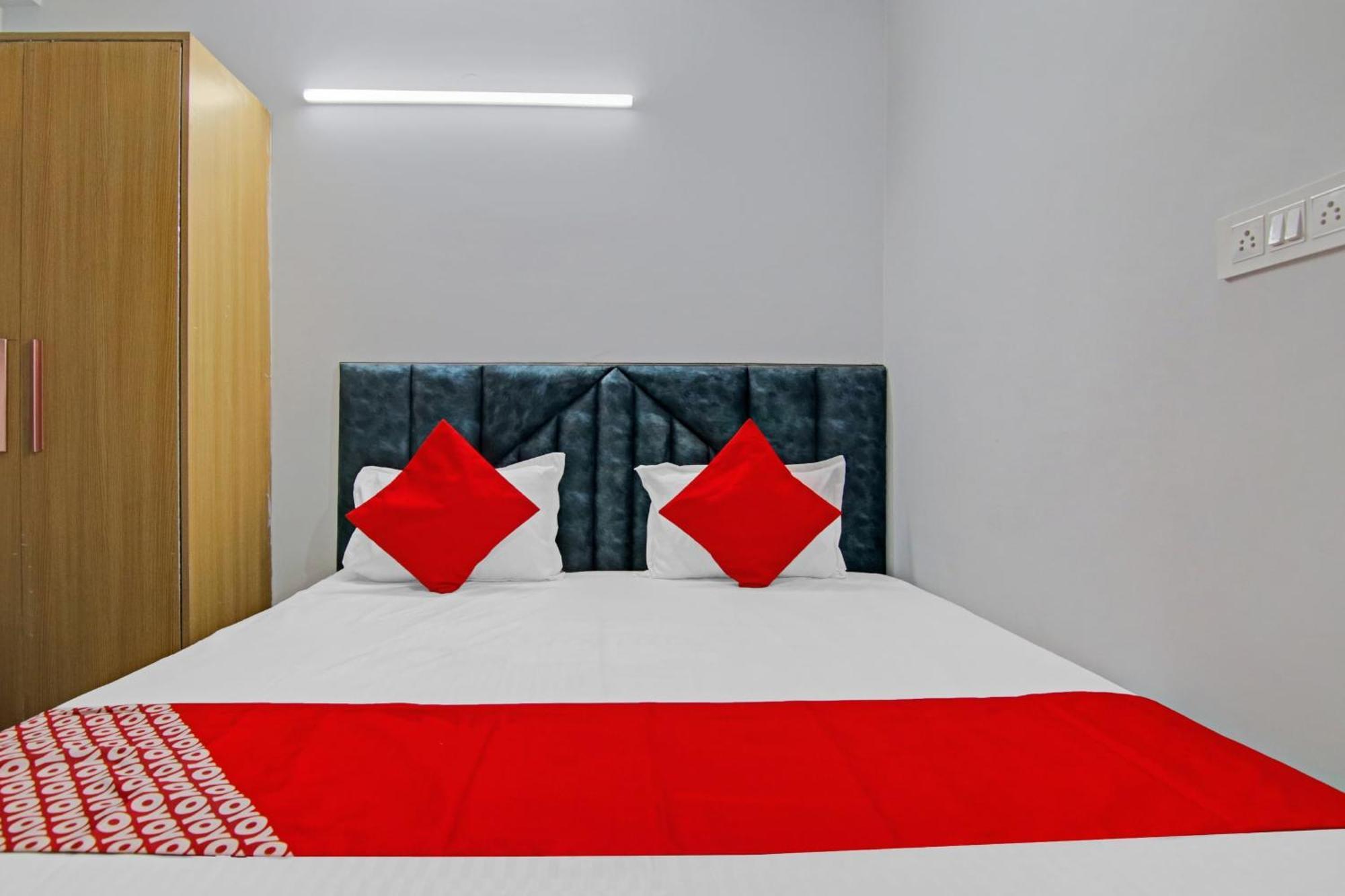 O Com-fort 3* New Delhi