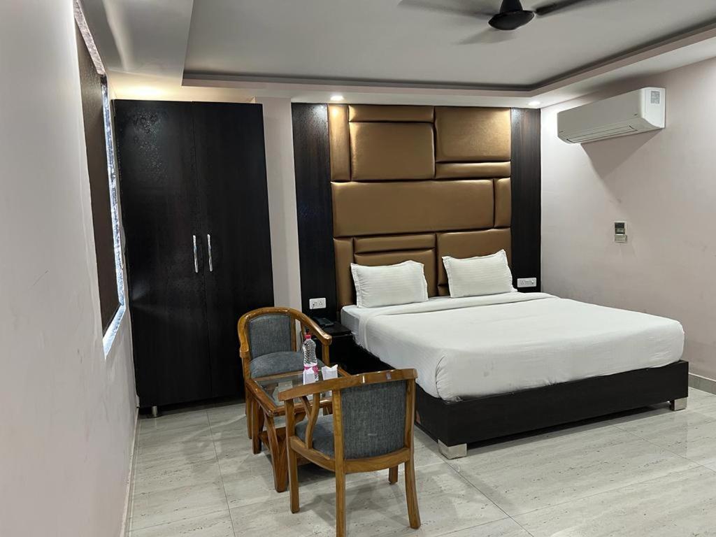 Hotel Hotel Grand Ivy Plaza 4*