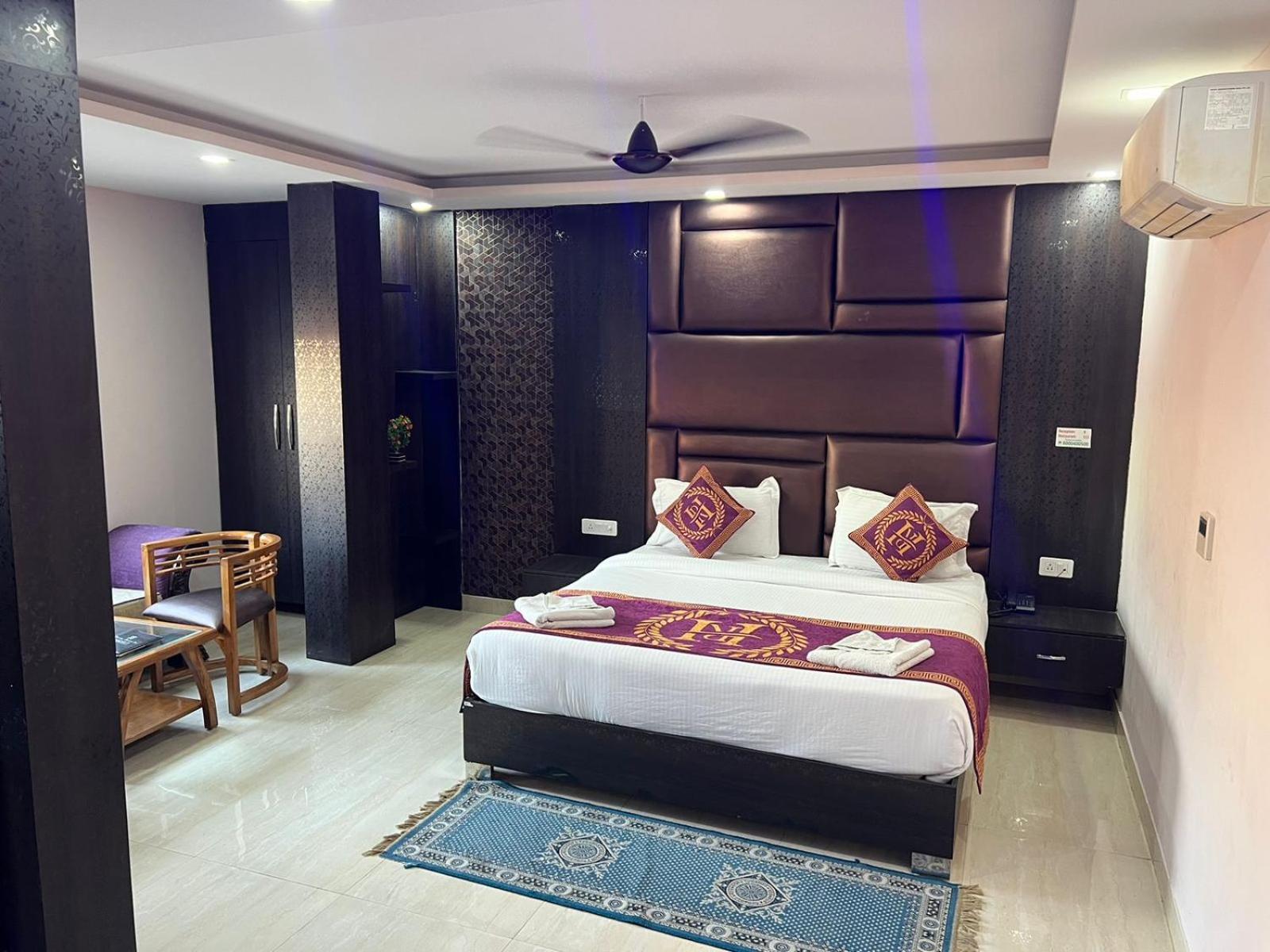 Hotel Grand Ivy Plaza 4* New Delhi