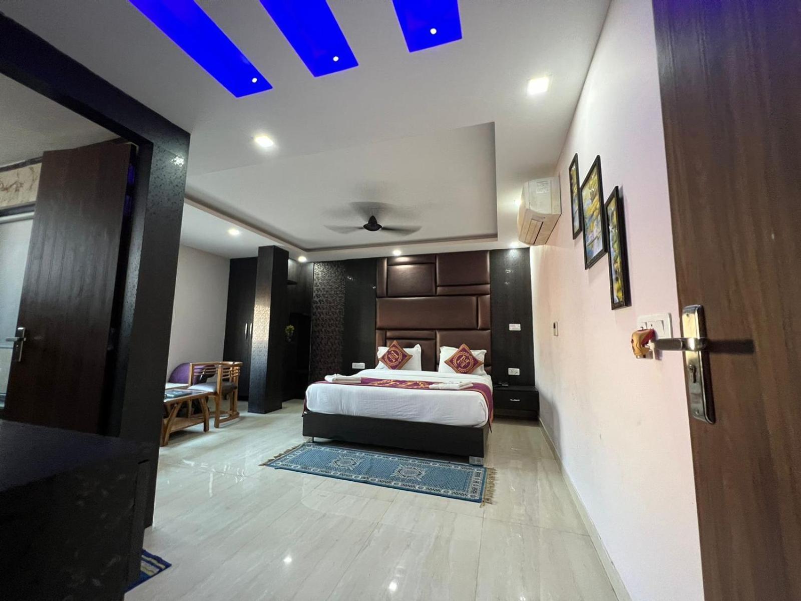 Hotel Grand Ivy Plaza New Delhi