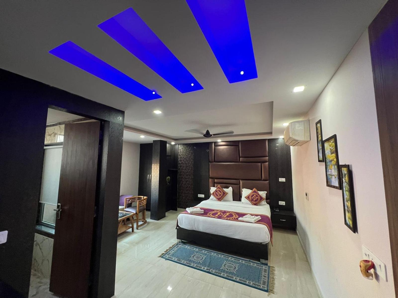 Hotel Grand Ivy Plaza Hotel