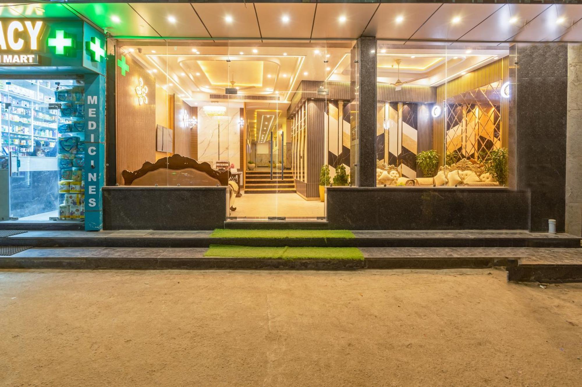 Hotel West End Igi Airport Delhi Hotel