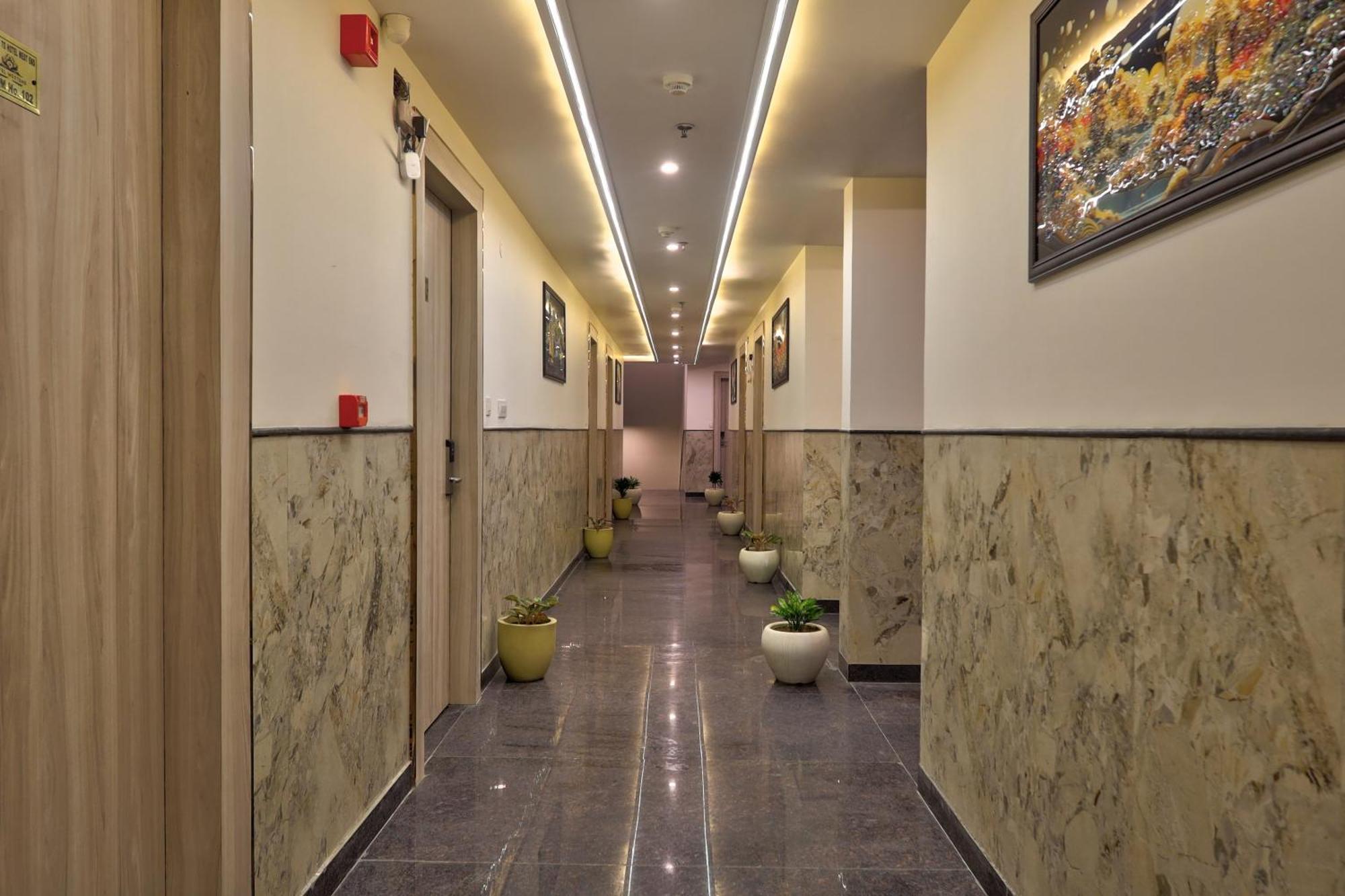 Hotel Hotel West End Igi Airport Delhi New Delhi
