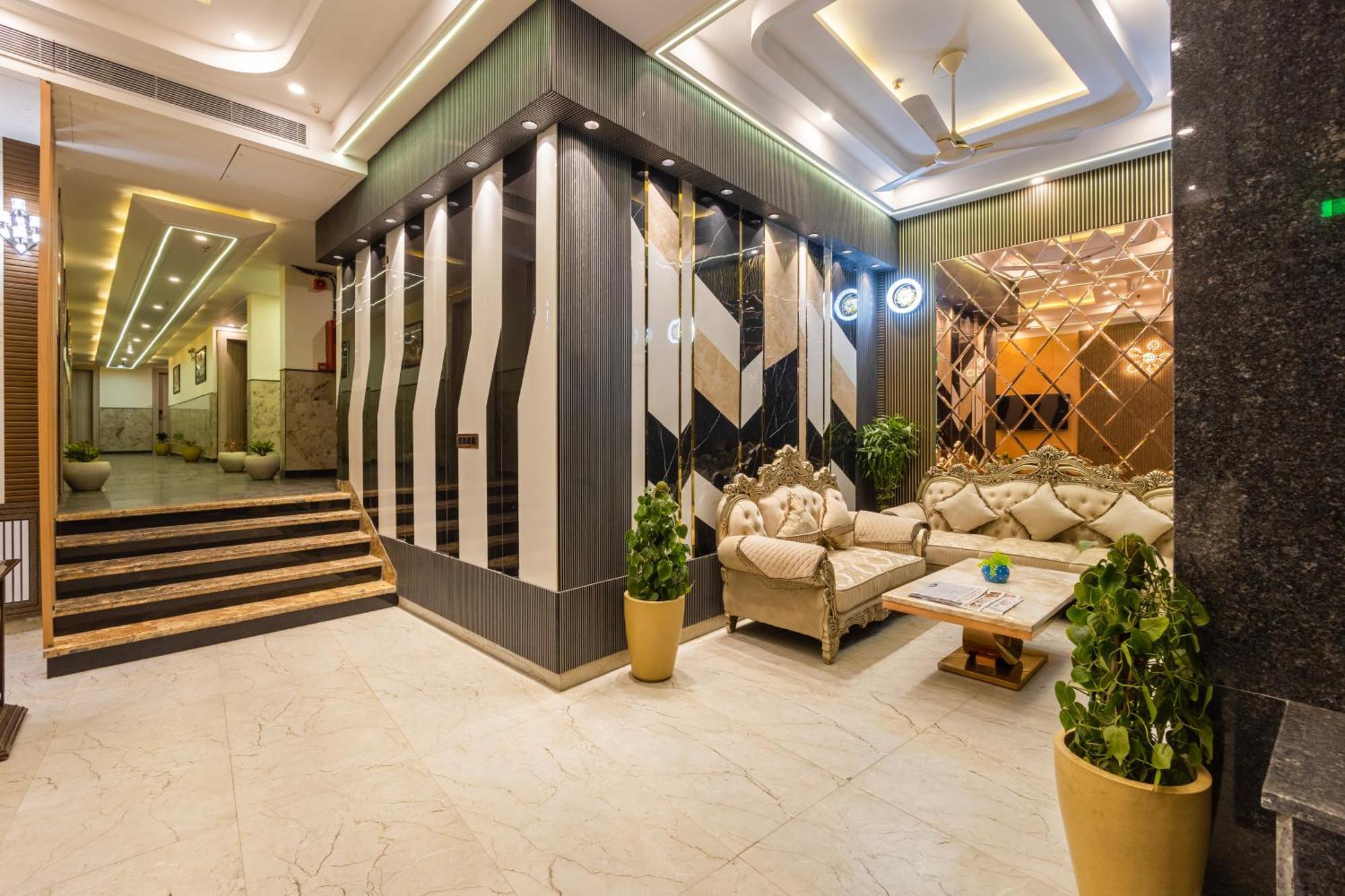 Hotel Hotel West End Igi Airport Delhi 4*