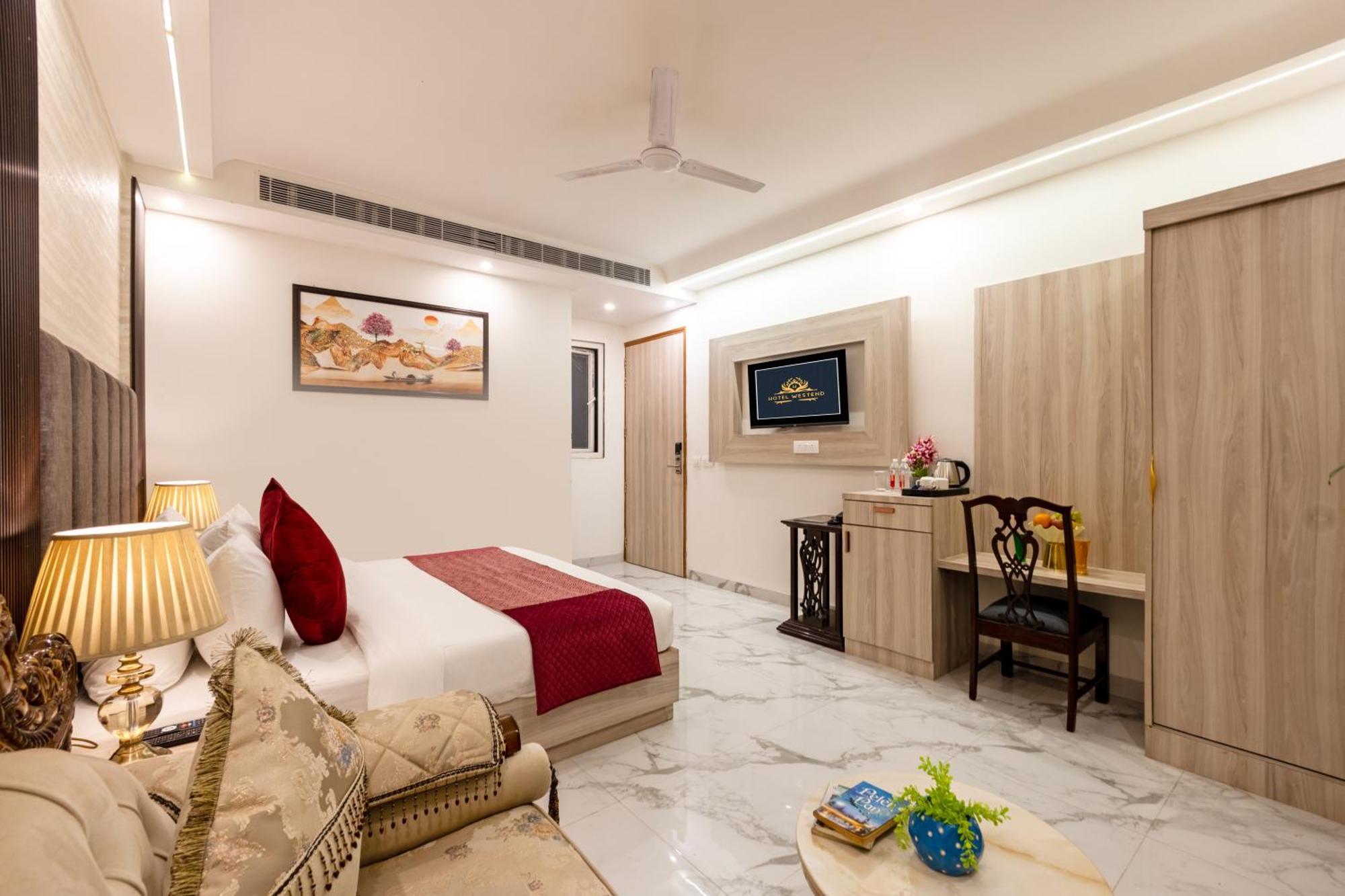 Hotel West End Igi Airport Delhi Hotel