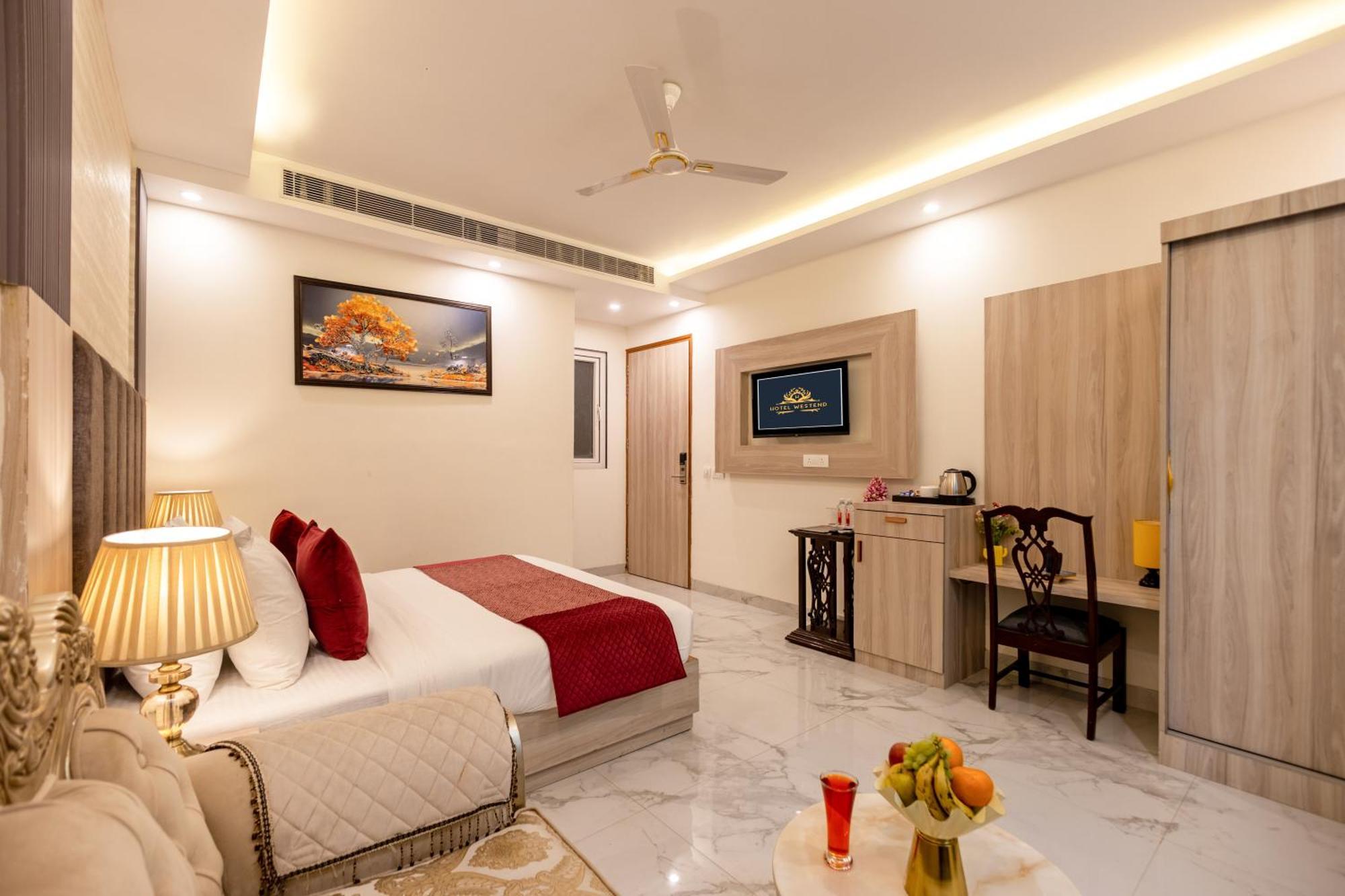 Hotel Hotel West End Igi Airport Delhi New Delhi