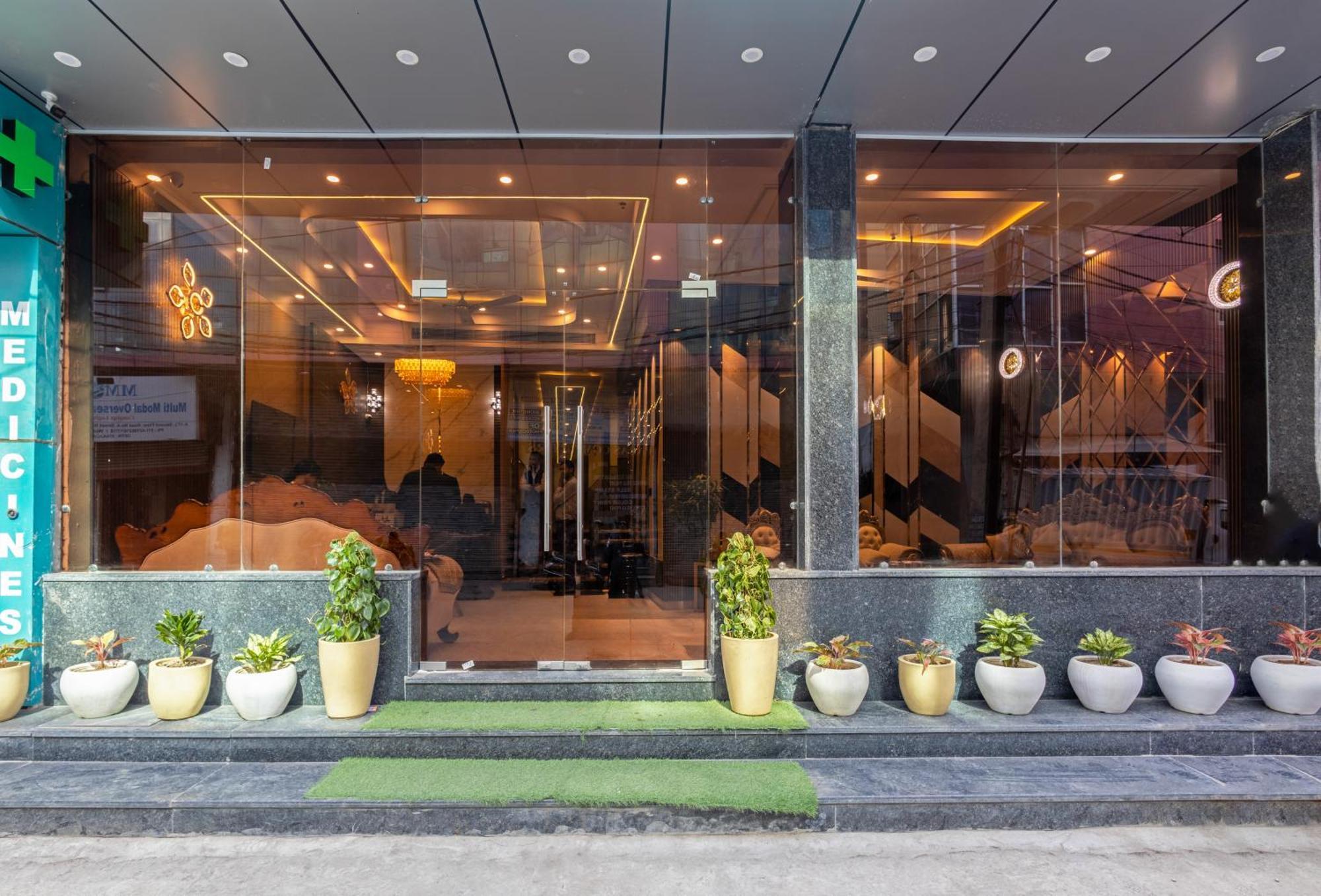 Hotel West End Igi Airport Delhi Hotel