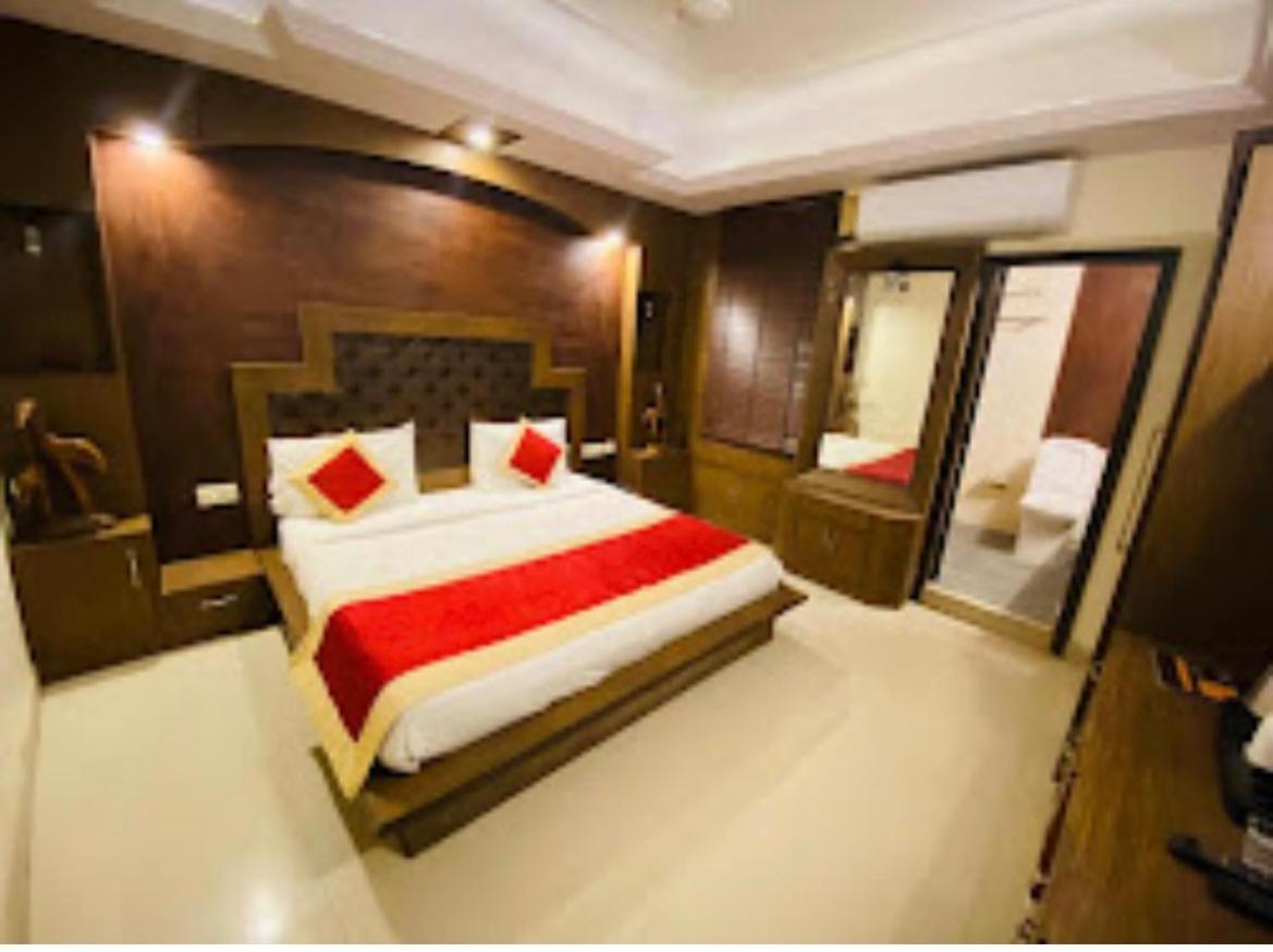 Diamond Inn-national Highway-8,mahipalpur