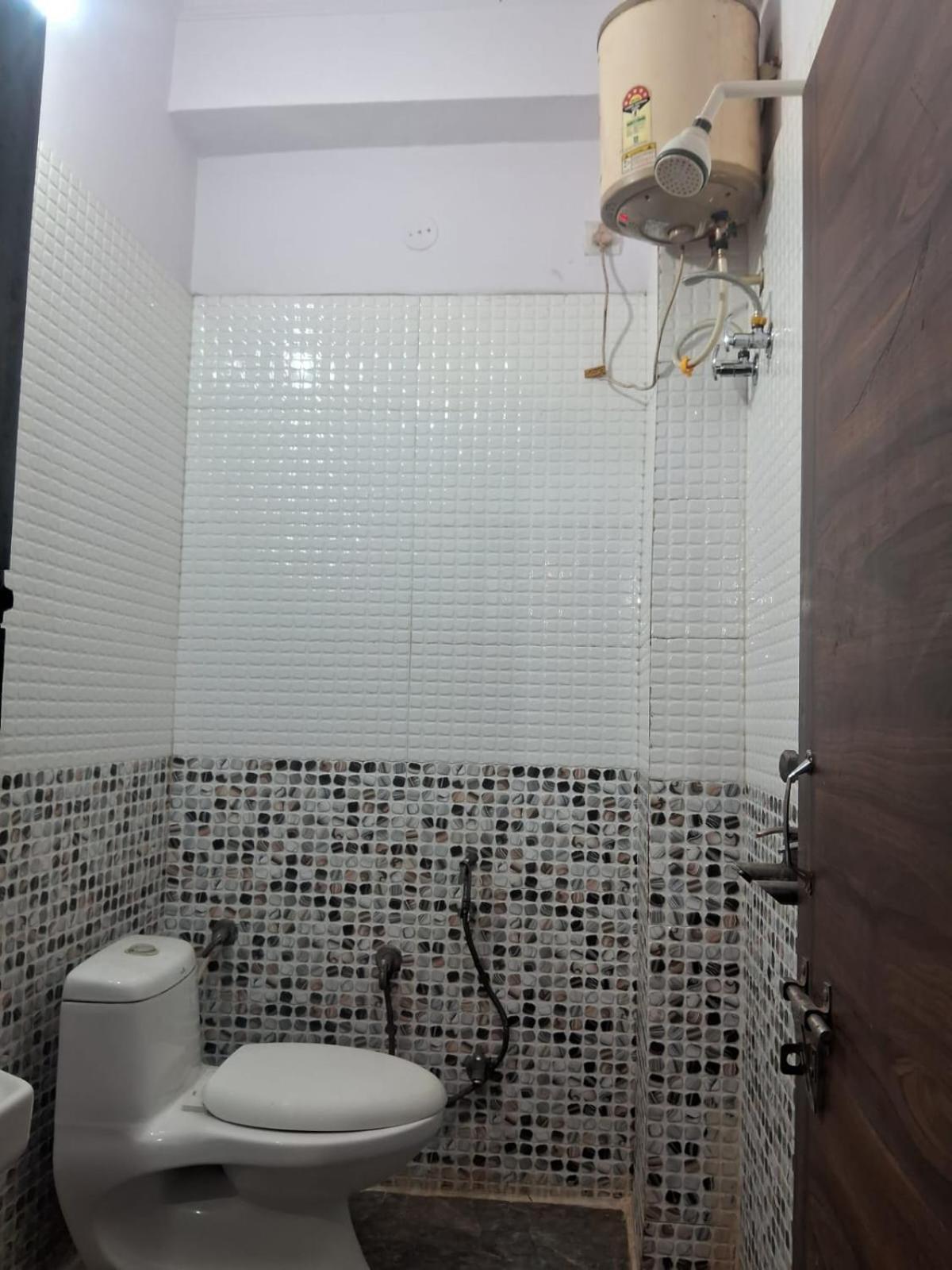 Eco Near Anand Vihar Hotel