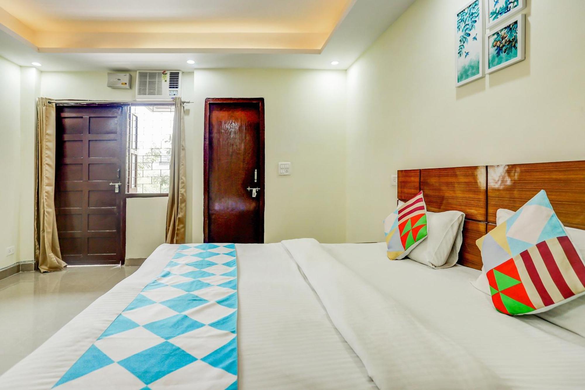 Guest house O Rs Residency New Delhi
