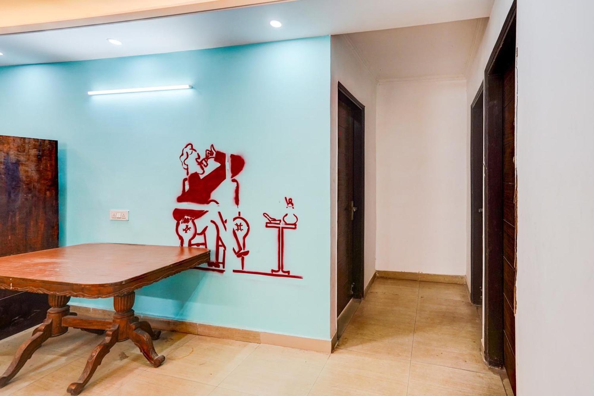 Hotel O Silver Key Kd Plaza Near Saket Metro Station