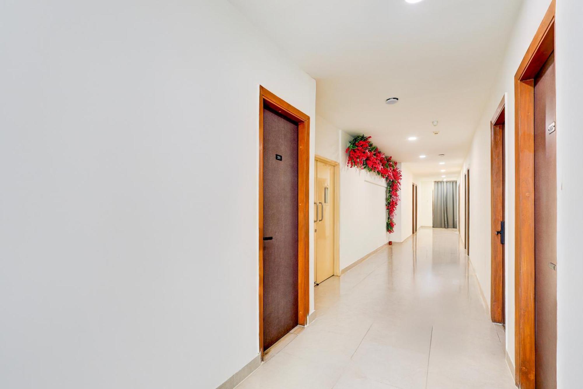 Townhouse Silver Saffron Hotel