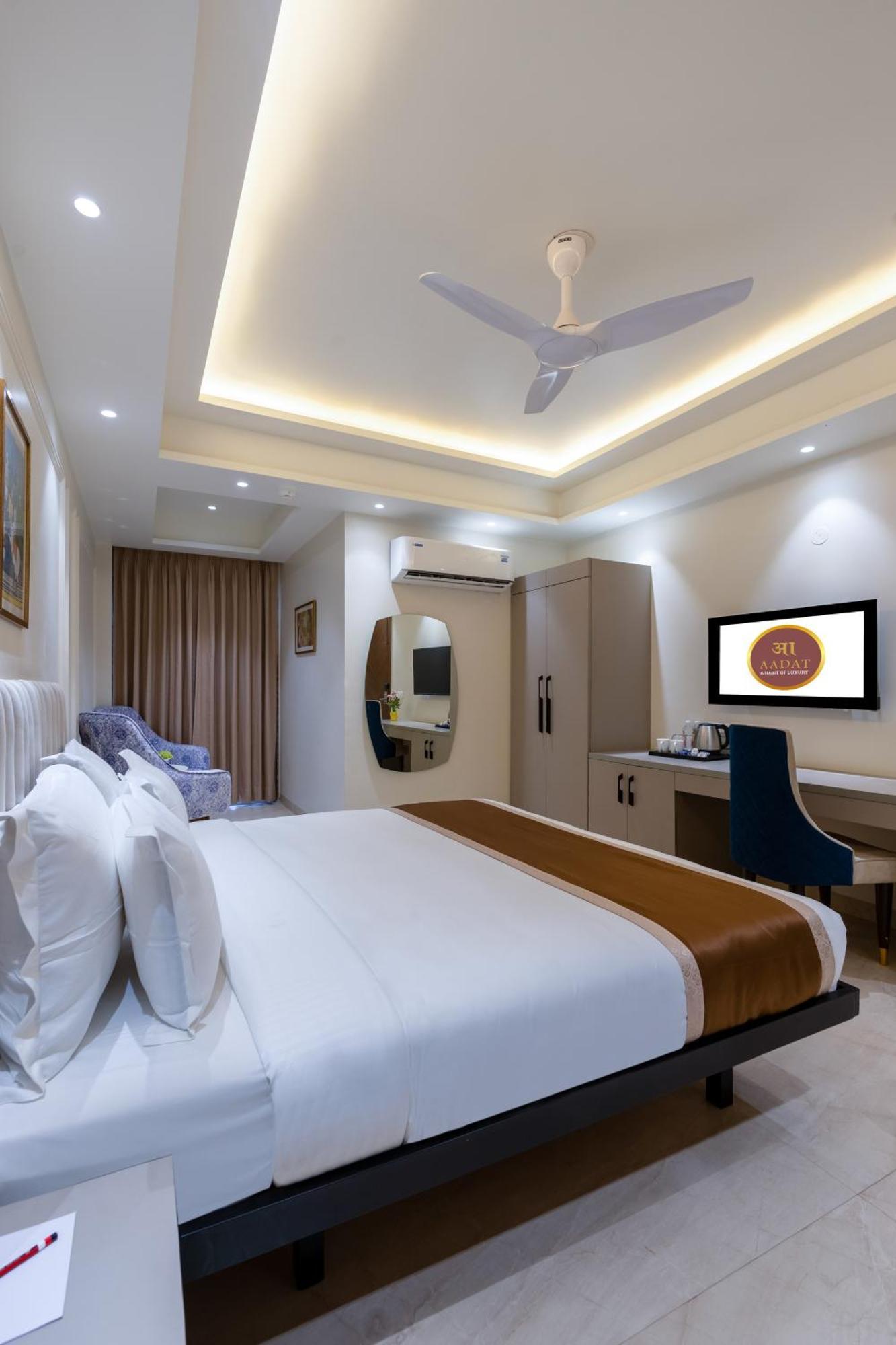 Hotel West Igi Airport Delhi 4*