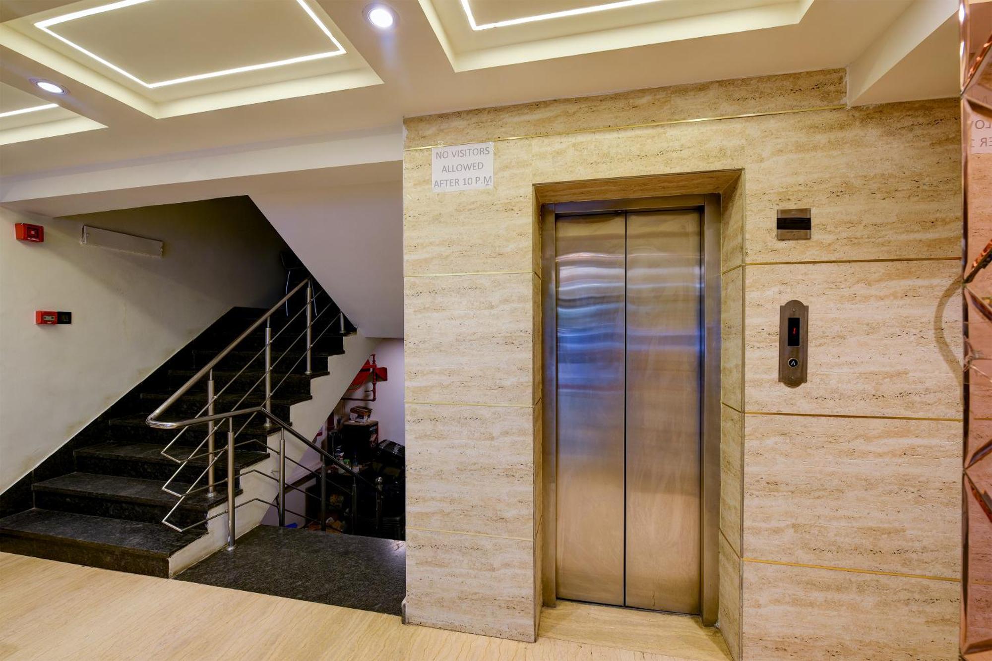 Hotel Sohana Palace Near Railway Station And Connaught Place 4*
