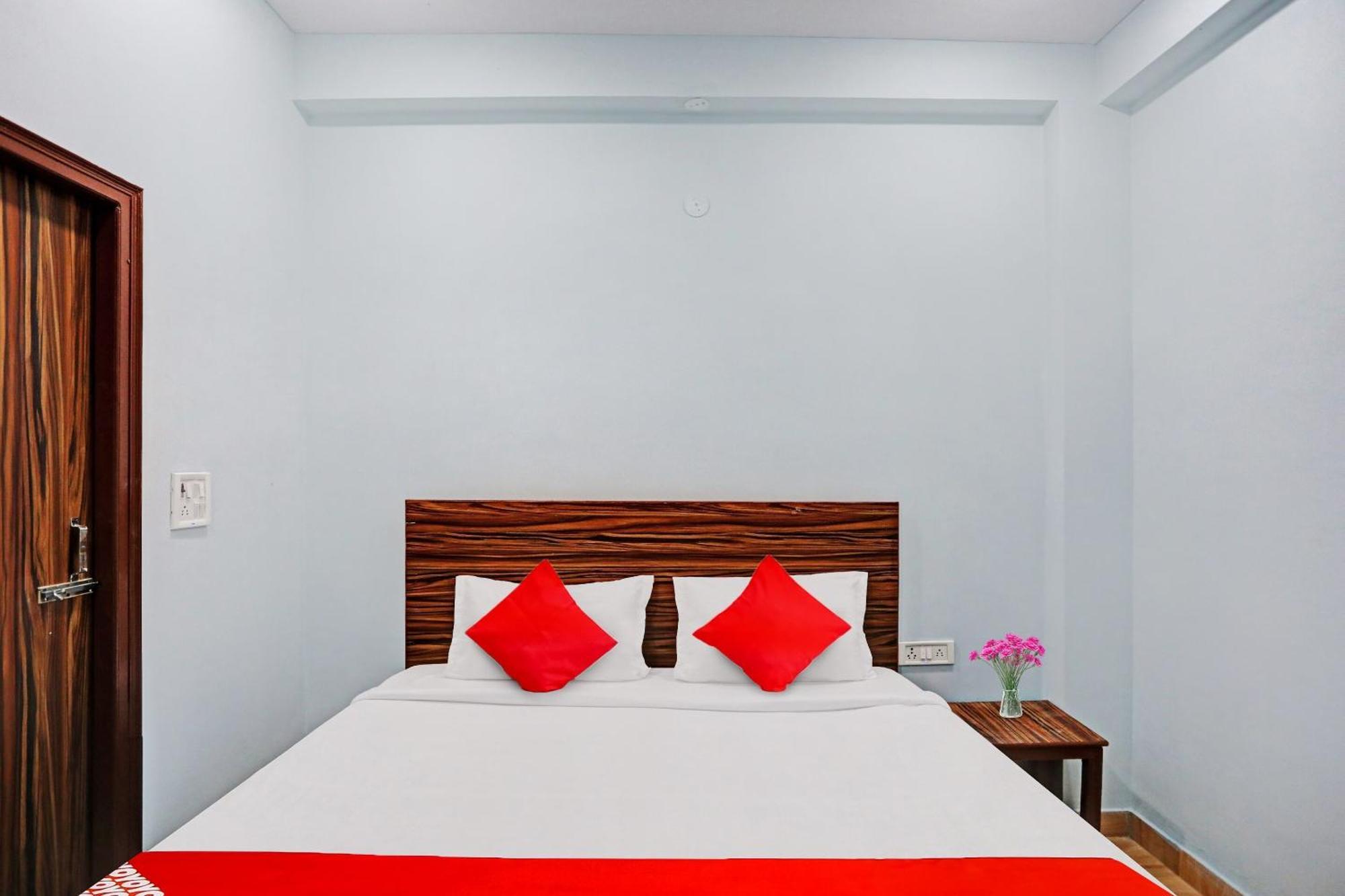 Super O Surya Gold Hotel New Delhi